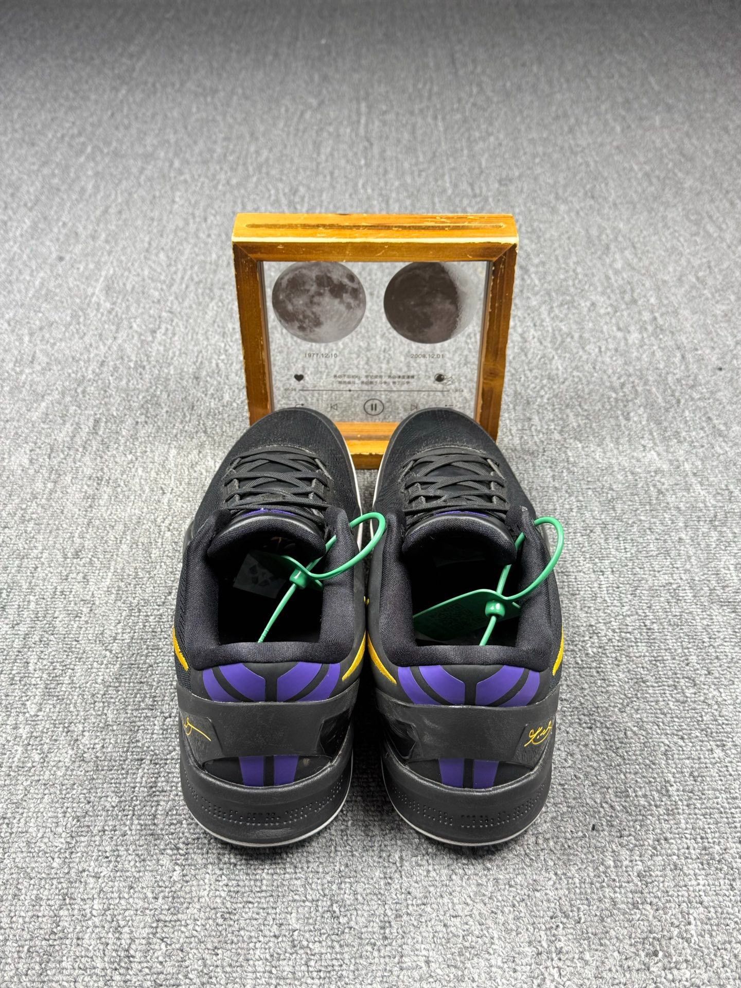 Nike Nike KOBE8 Purple Lowtop Sneakers 12 Men Size US 12 / EU 45 - 6 Thumbnail