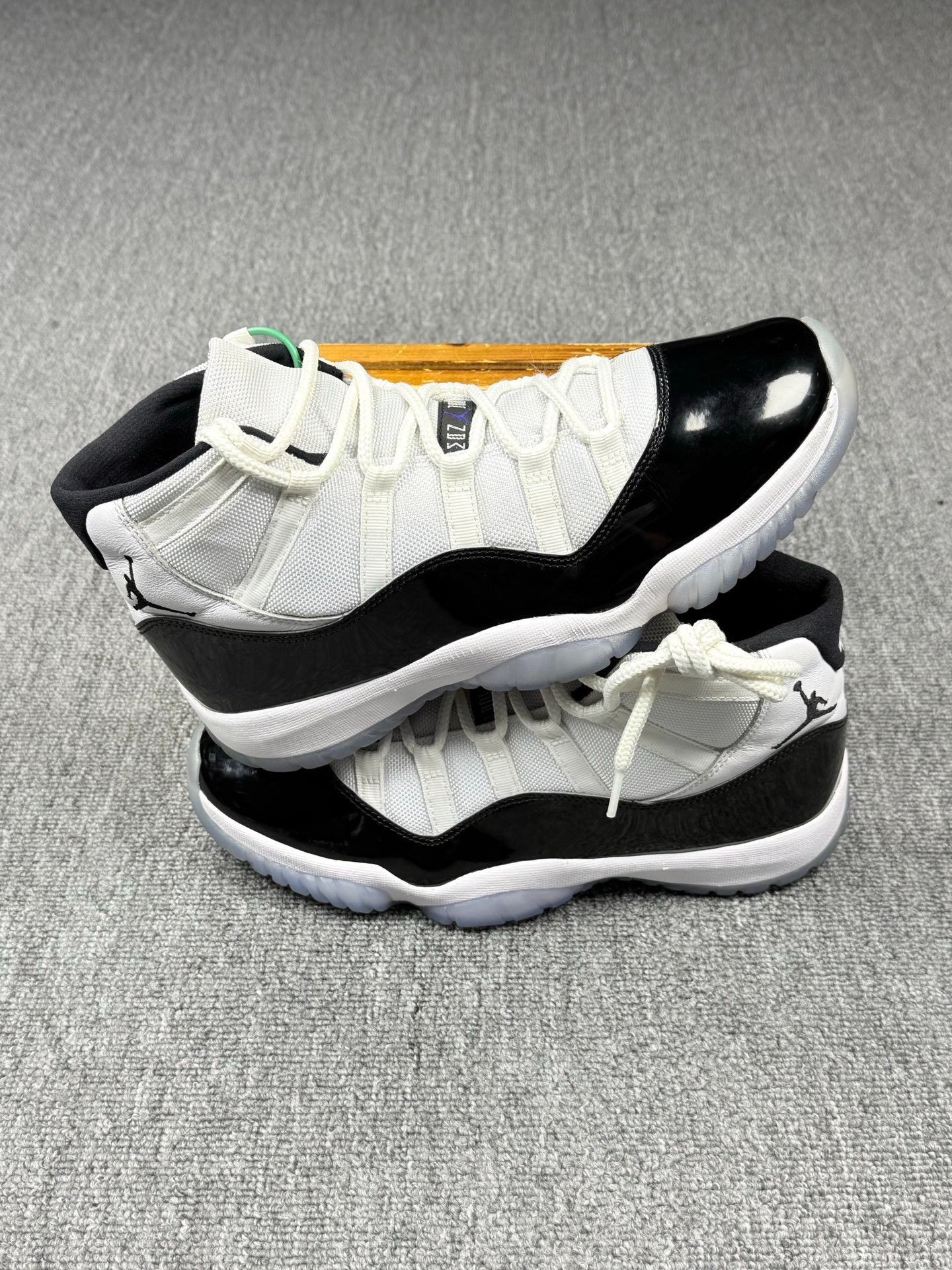 Nike Nike AJ11 Black Lowtop Sneakers 11 Men Size US 11 / EU 44 - 2 Thumbnail