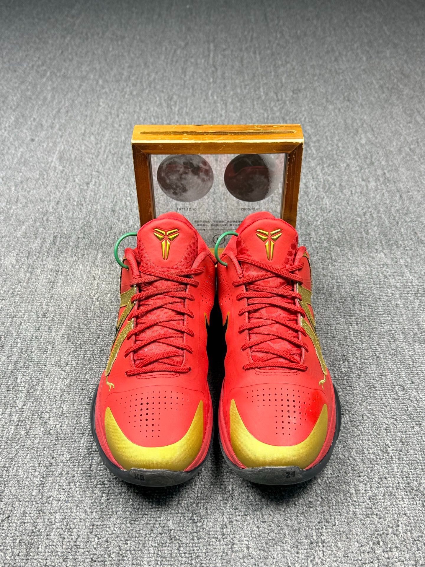 Nike Nike KOBE5 Gold Lowtop Sneakers 10 Men Size US 10 / EU 43 - 4 Thumbnail