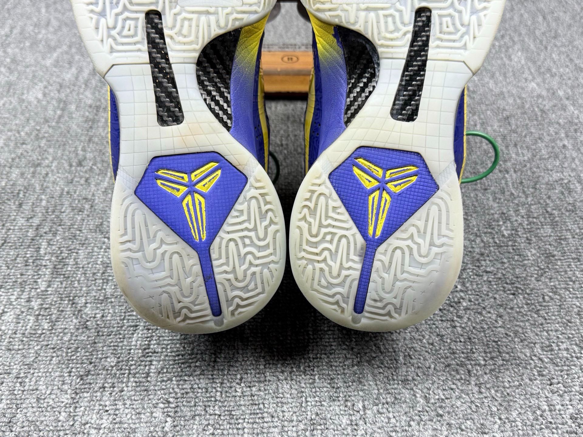 Nike Nike KOBE5 Yellow Lowtop Sneakers 9 Men Size US 9 / EU 42 - 8 Thumbnail