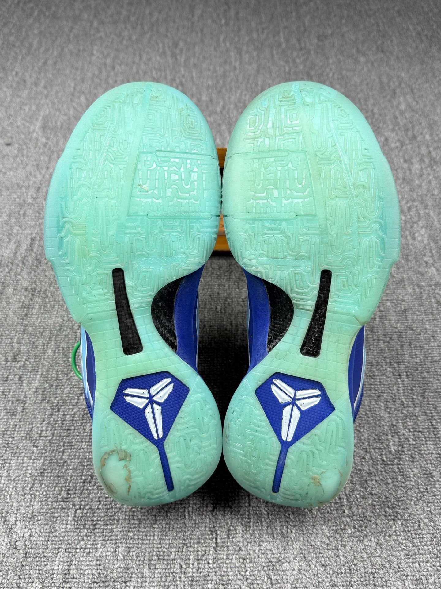 Nike Nike KOBE5 Blue Lowtop Sneakers 7 Men Size US 7 / EU 40 - 6 Thumbnail