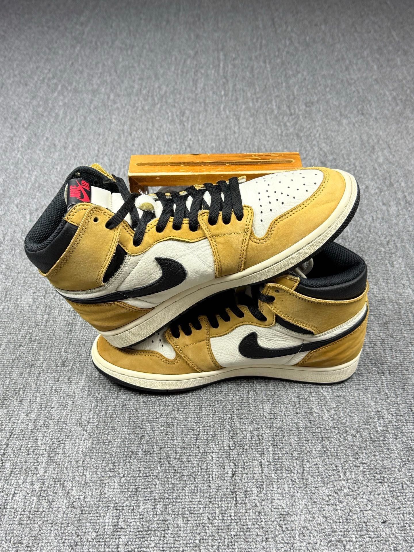 Nike Nike AJ1 Lowtop Sneakers 9 Men Size US 9 / EU 42 - 3 Thumbnail