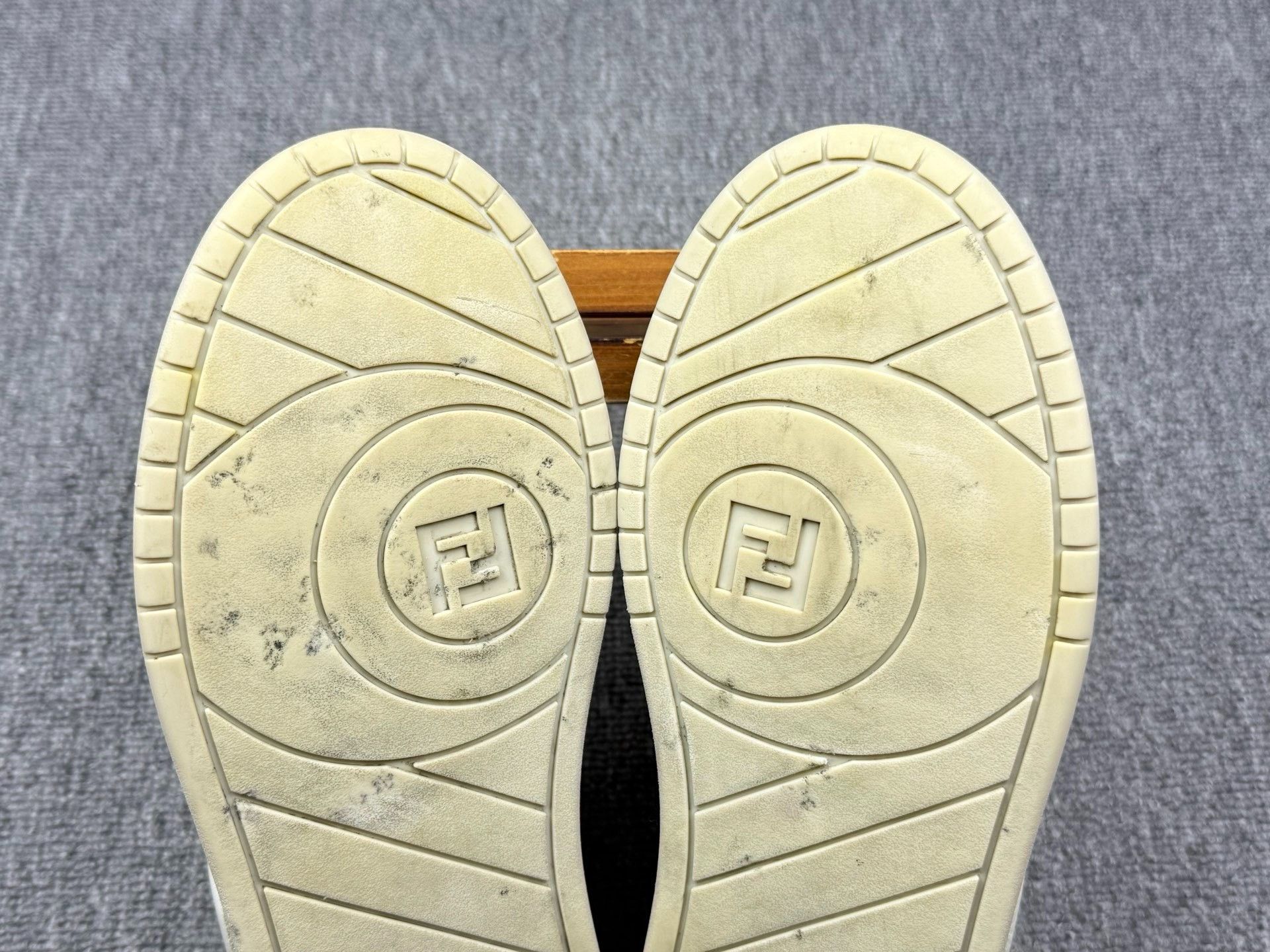 Fendi Fendi Multi Lowtop Sneakers us_6 Women Size US 6 / IT 36 - 7 Thumbnail