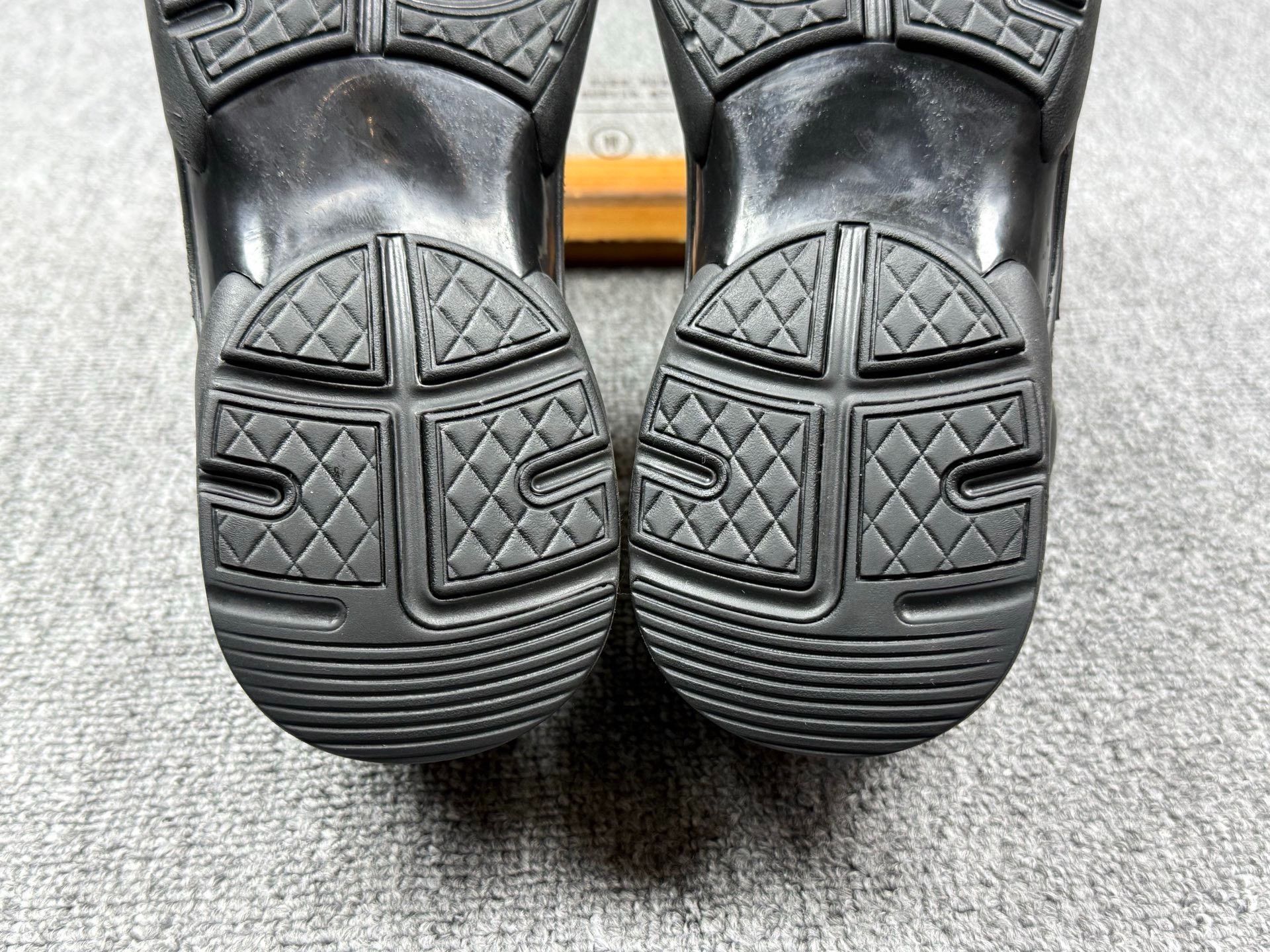 Chanel Chanel Casual Black Lowtop Sneakers it_37 Women Size US 7 / IT 37 - 8 Thumbnail