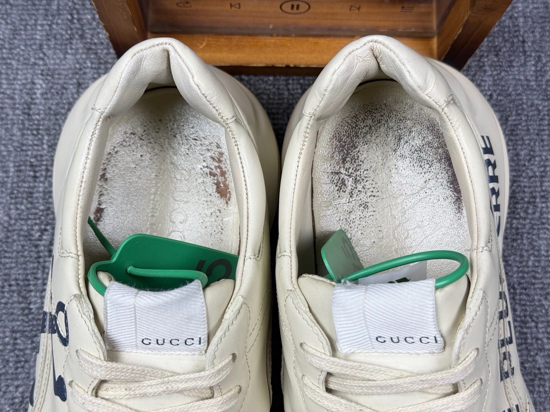 Gucci Gucci Lowtop Sneakers 7 Men Size US 7 / EU 40 - 9 Thumbnail