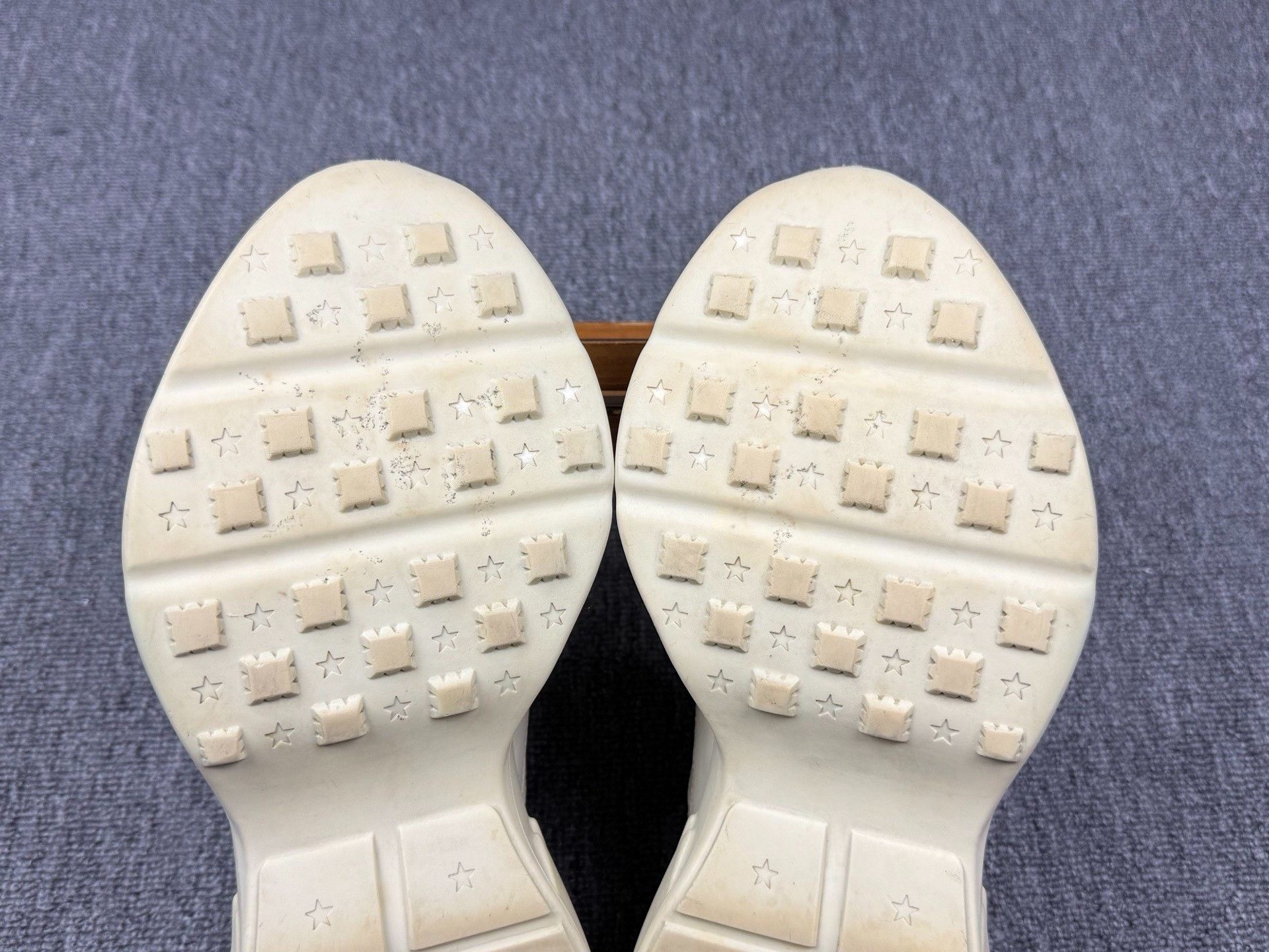 Gucci Gucci Lowtop Sneakers 9 Men Size US 9 / EU 42 - 7 Thumbnail