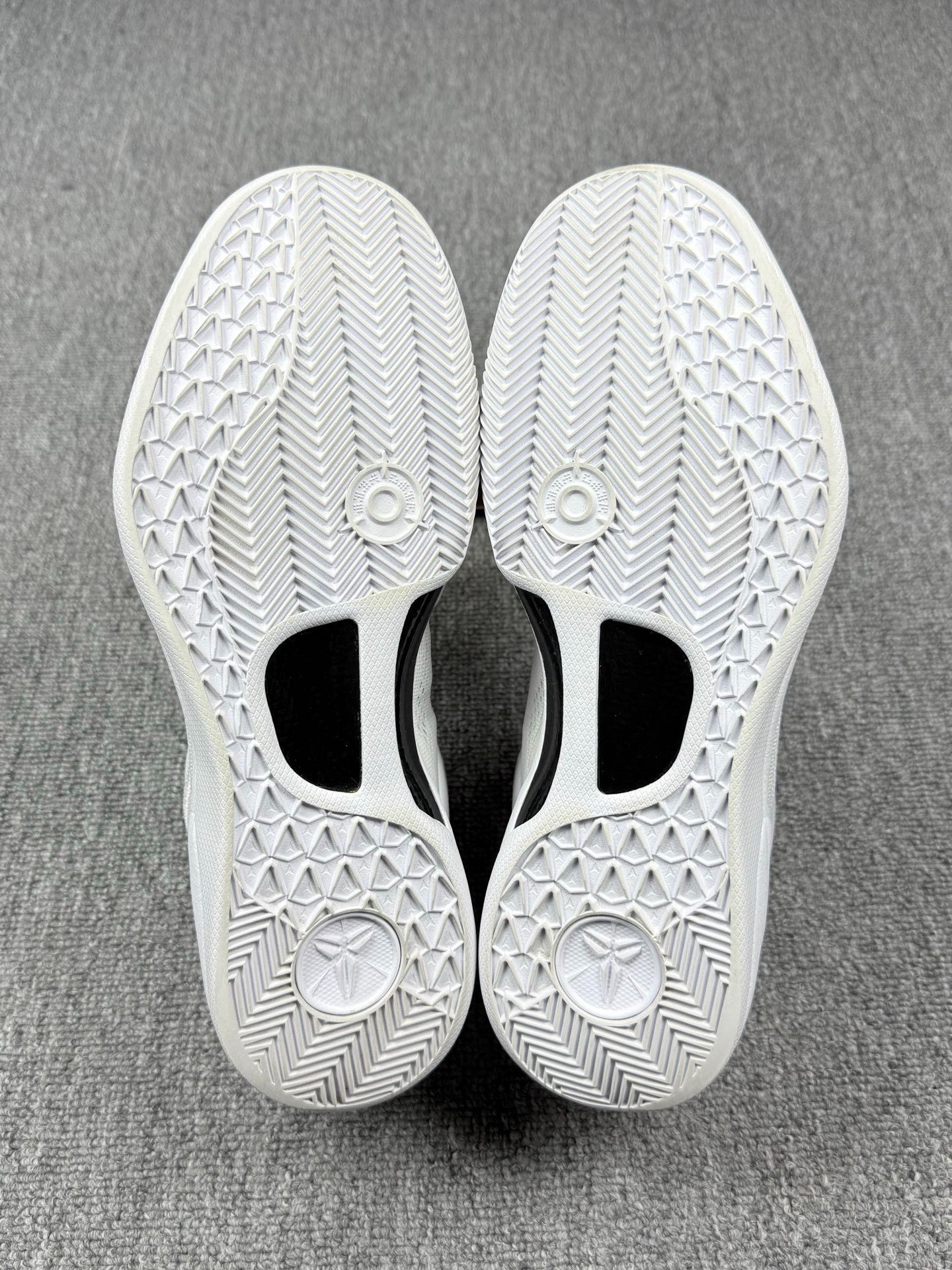 Nike Nike KOBE8 White Lowtop Sneakers 10 Men Size US 10 / EU 43 - 6 Thumbnail