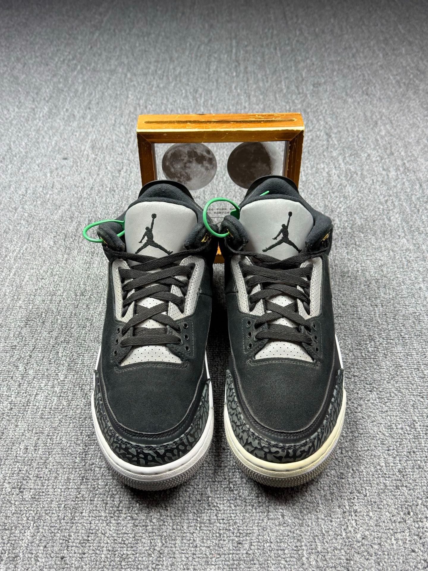 Nike Nike AJ3 Black Lowtop Sneakers 13 Men Size US 13 / EU 46 - 4 Thumbnail