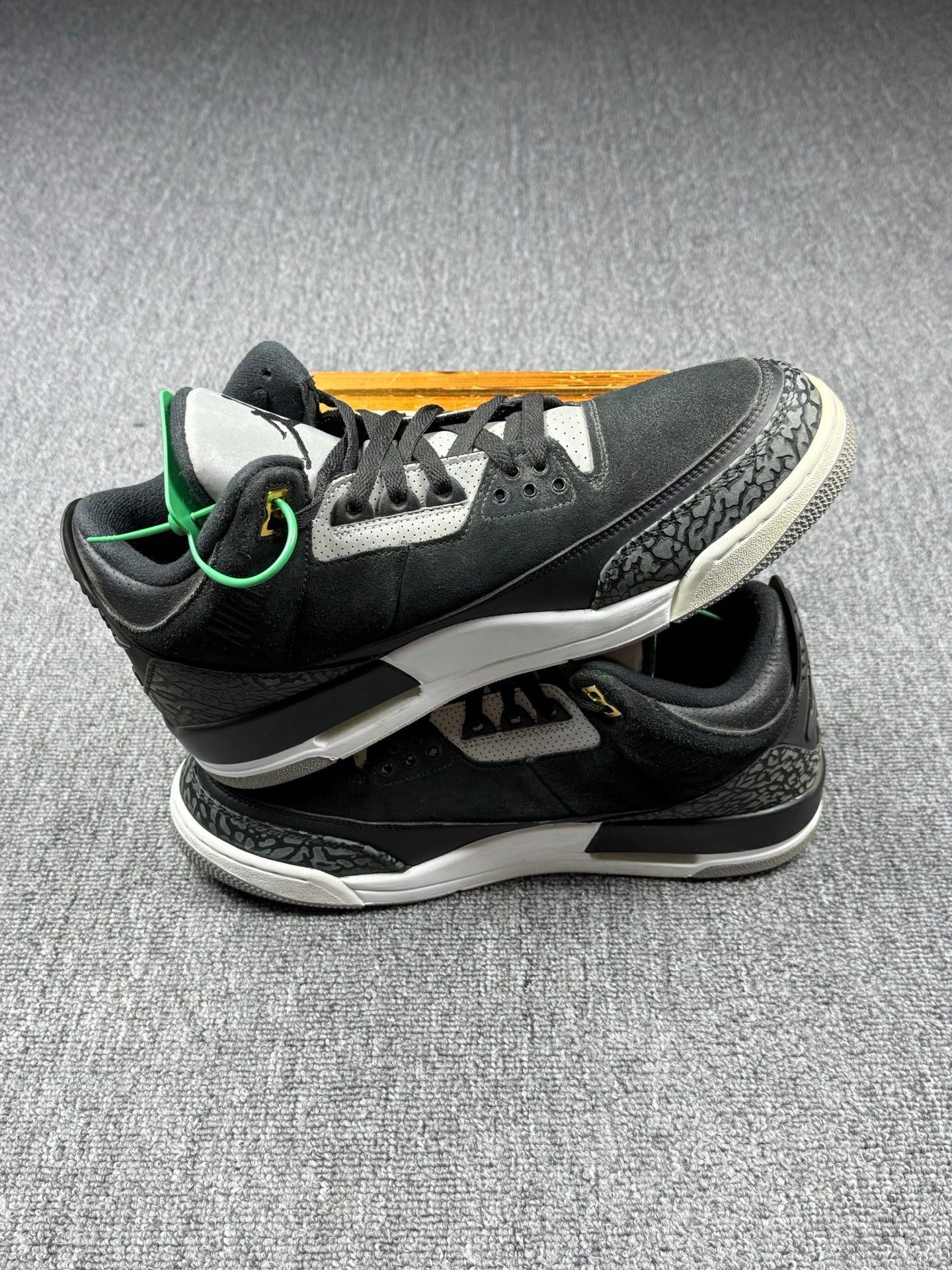 Nike Nike AJ3 Black Lowtop Sneakers 13 Men Size US 13 / EU 46 - 3 Thumbnail