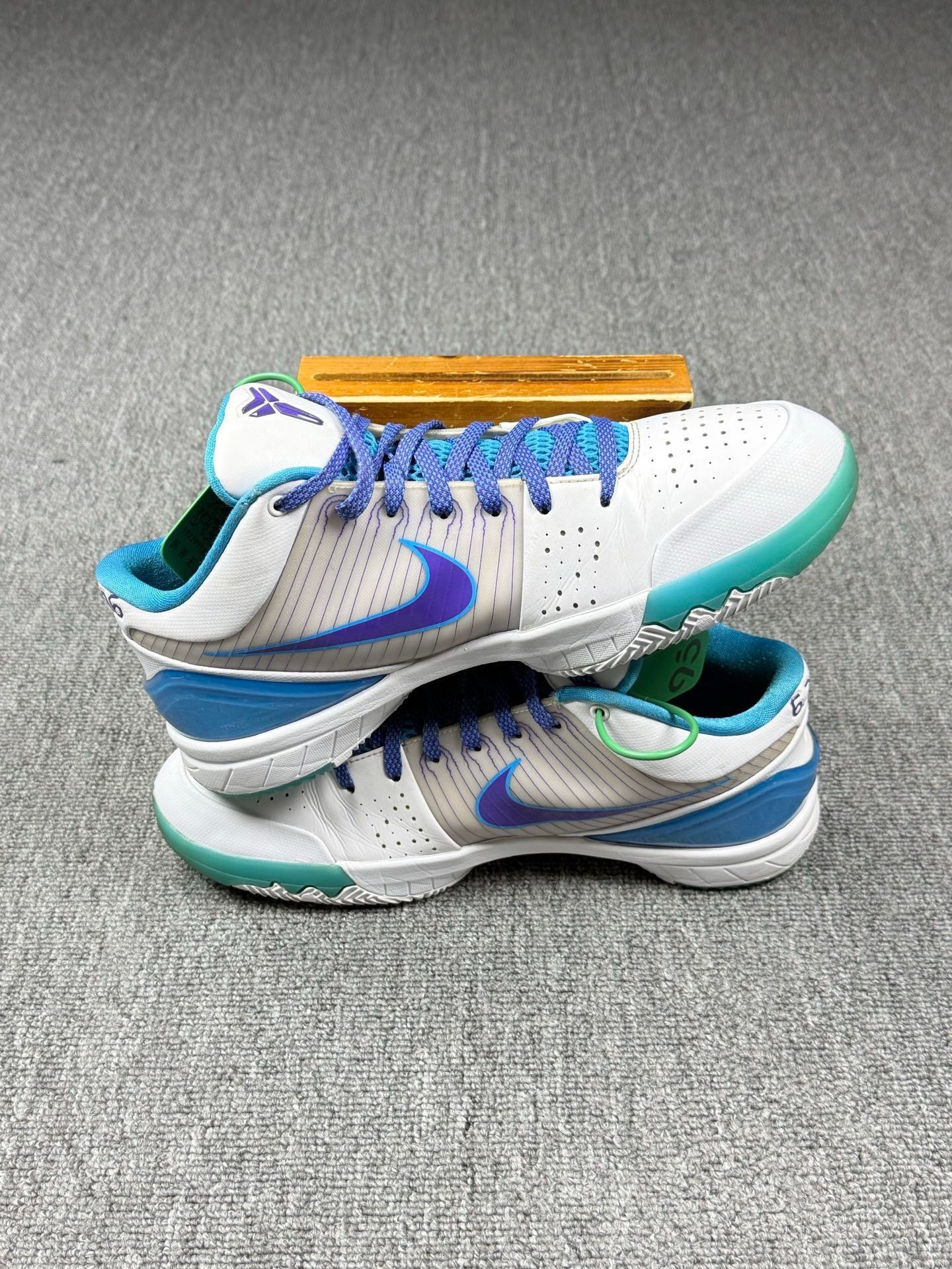 Nike Nike KOBE4 Blue Lowtop Sneakers 11 Men Size US 11 / EU 44 - 3 Thumbnail