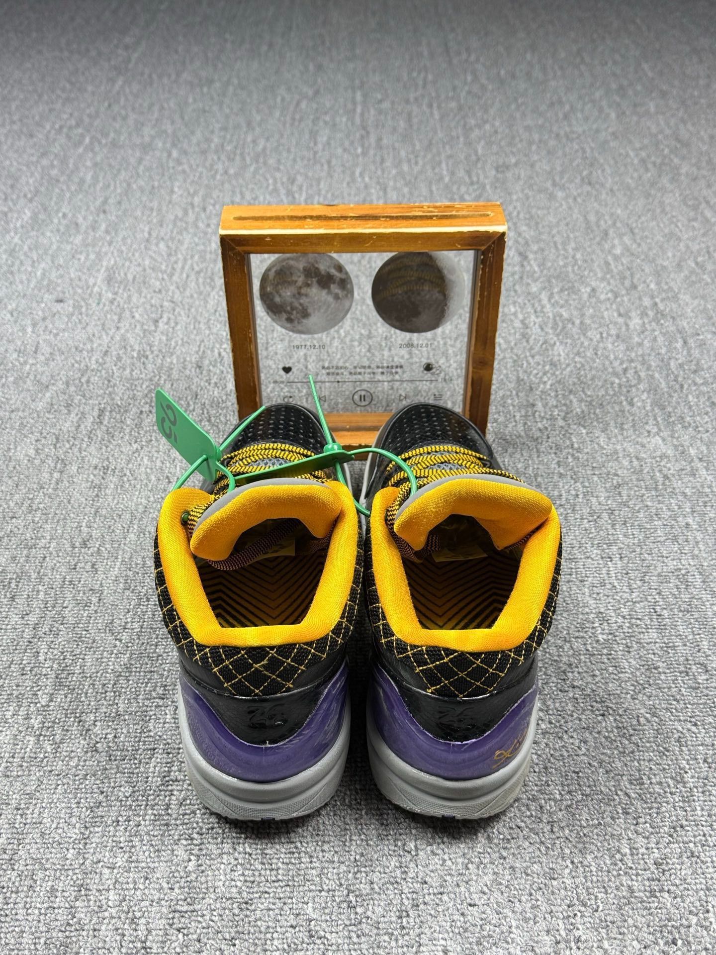 Nike Nike KOBE4 Lowtop Sneakers 11 Men Size US 11 / EU 44 - 5 Thumbnail