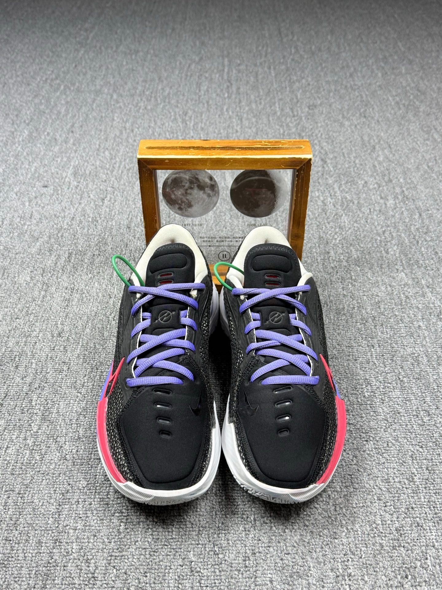 Nike Nike Black Lowtop Sneakers 9 Men Size US 9 / EU 42 - 4 Thumbnail