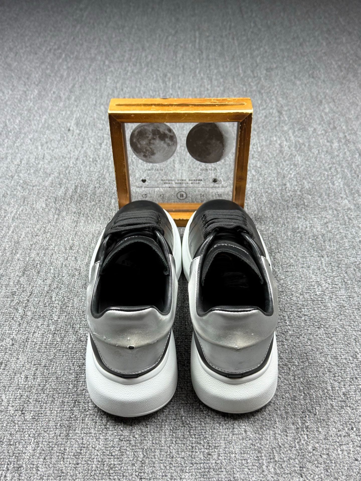 Alexander McQueen Alexander McQueen Black Lowtop Sneakers 9 Men Size US 9 / EU 42 - 5 Thumbnail