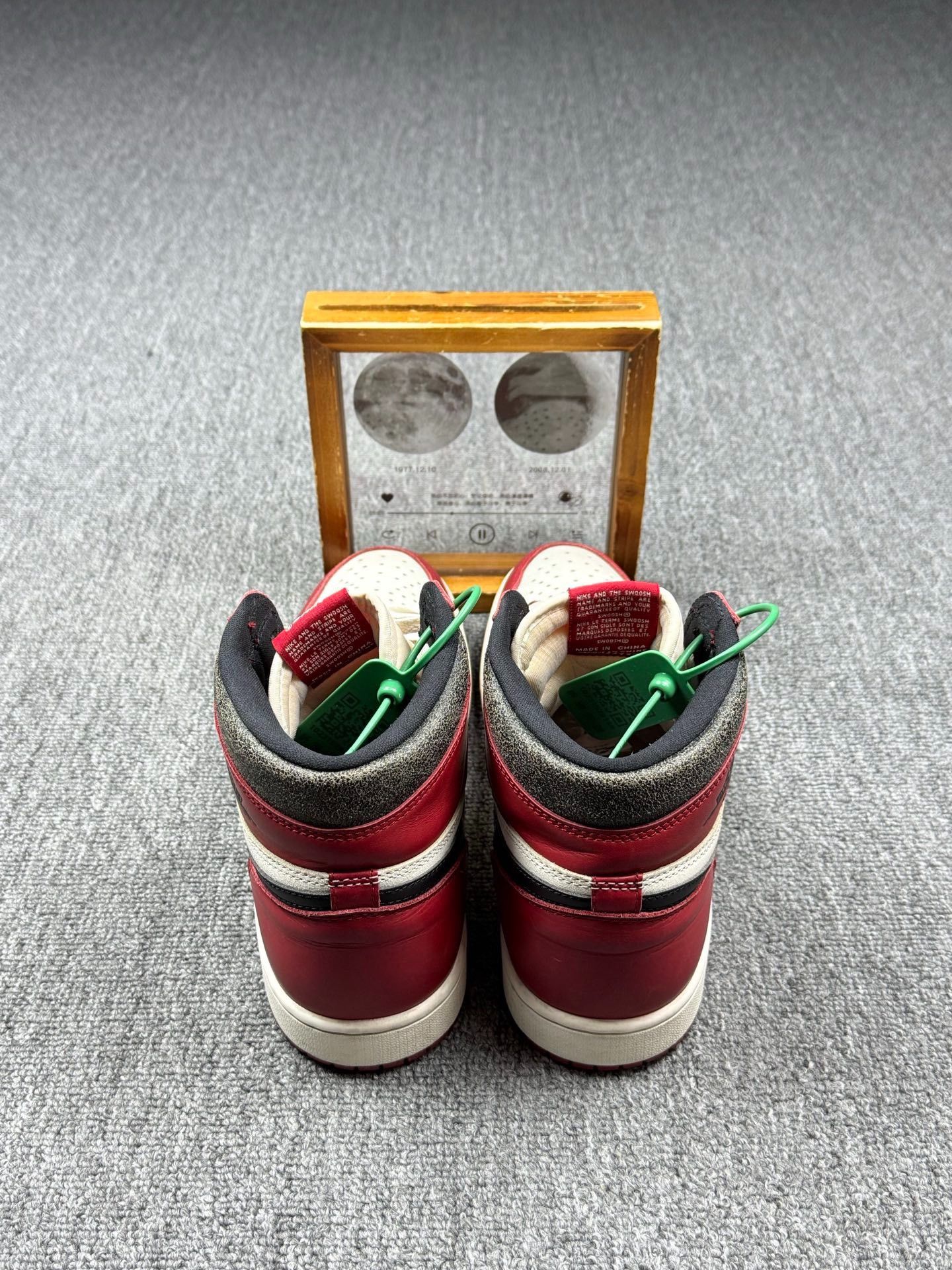 Nike Nike AJ1 Red Lowtop Sneakers 11 Men Size US 11 / EU 44 - 5 Thumbnail