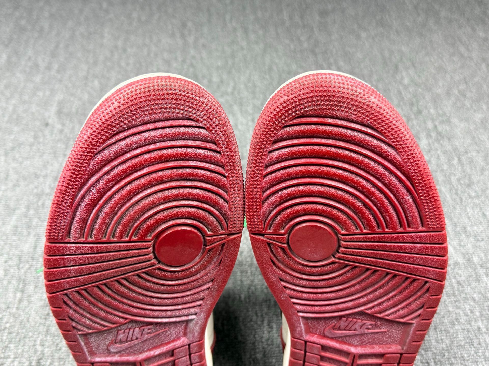 Nike Nike AJ1 Red Lowtop Sneakers 11 Men Size US 11 / EU 44 - 7 Thumbnail