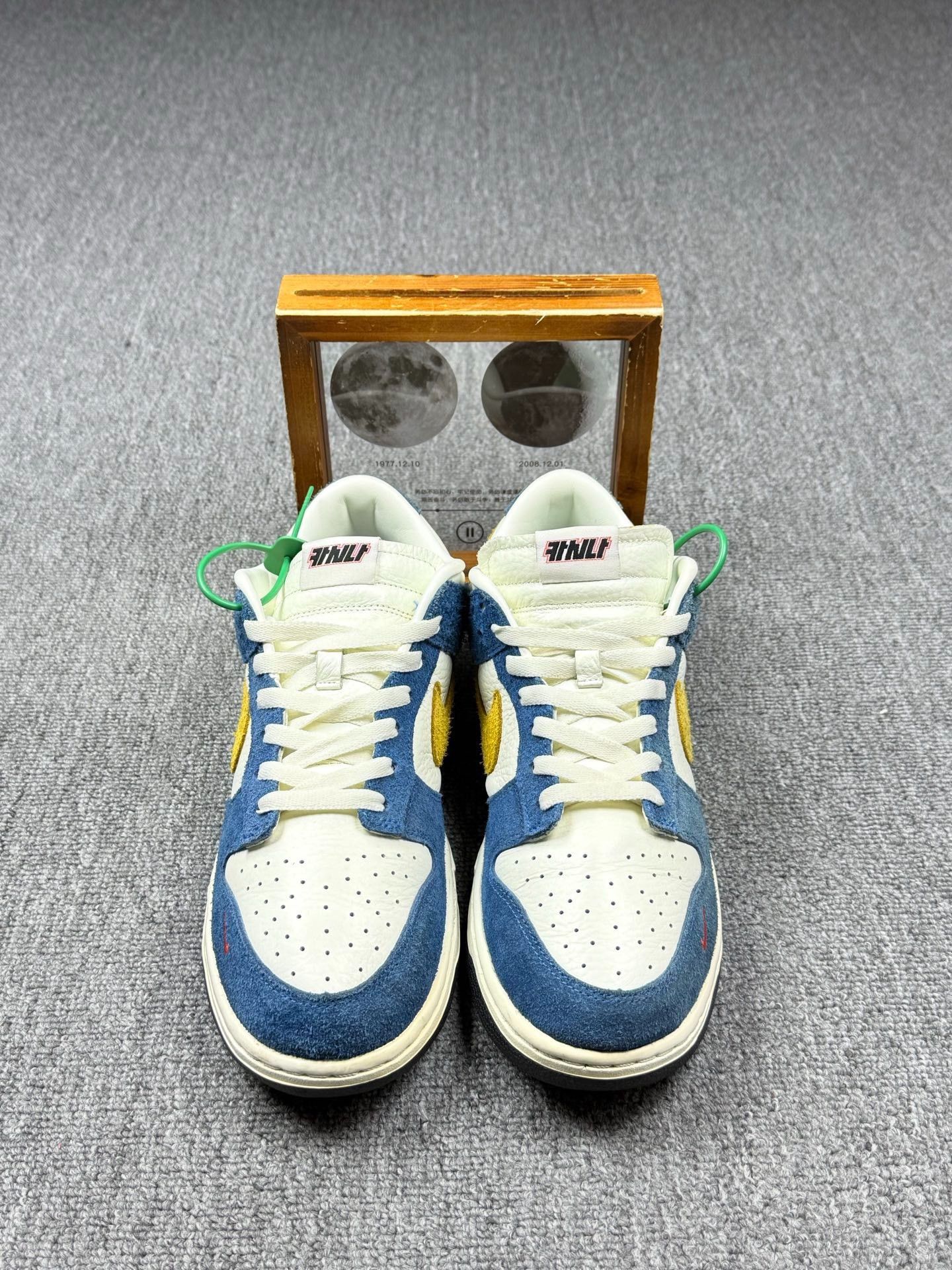 Nike Nike DUNK Limited Yellow Lowtop Sneakers 10 Men Size US 10 / EU 43 - 4 Thumbnail