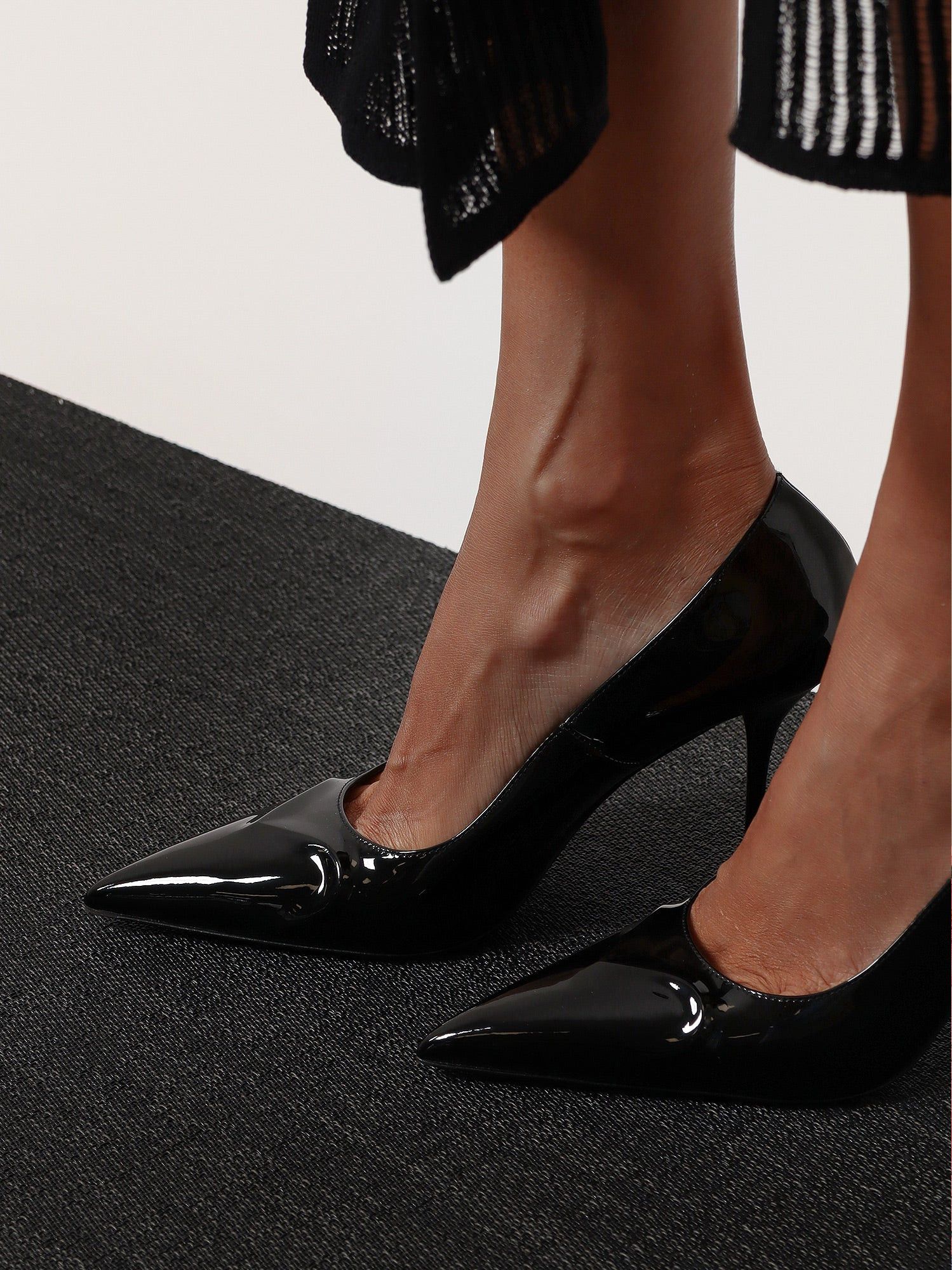 Alaia Patent Leather Decollete Size US 7 / IT 37 - 5 Thumbnail