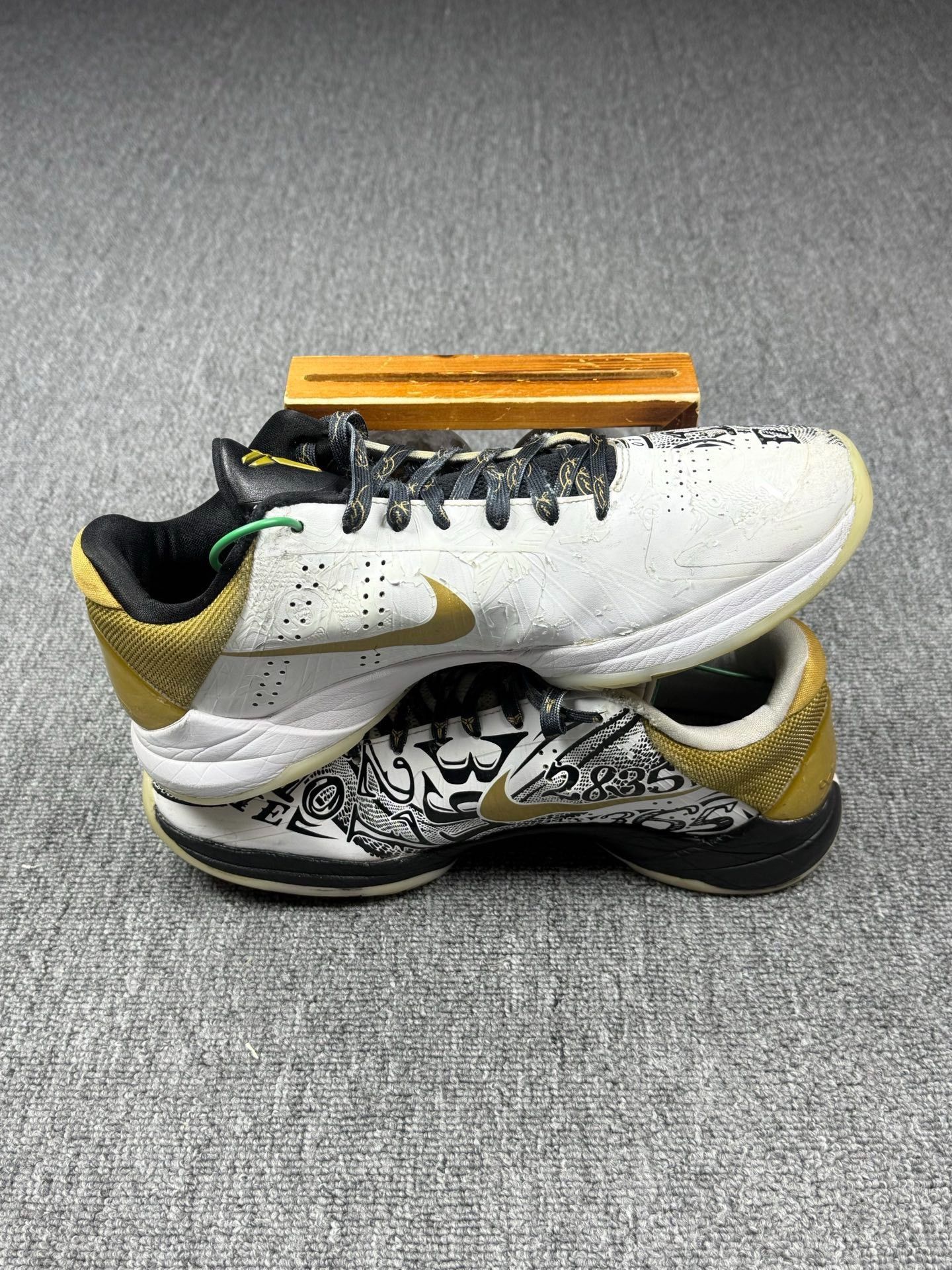 Nike Nike KOBE5 Black Lowtop Sneakers 12 Men Size US 12 / EU 45 - 3 Thumbnail