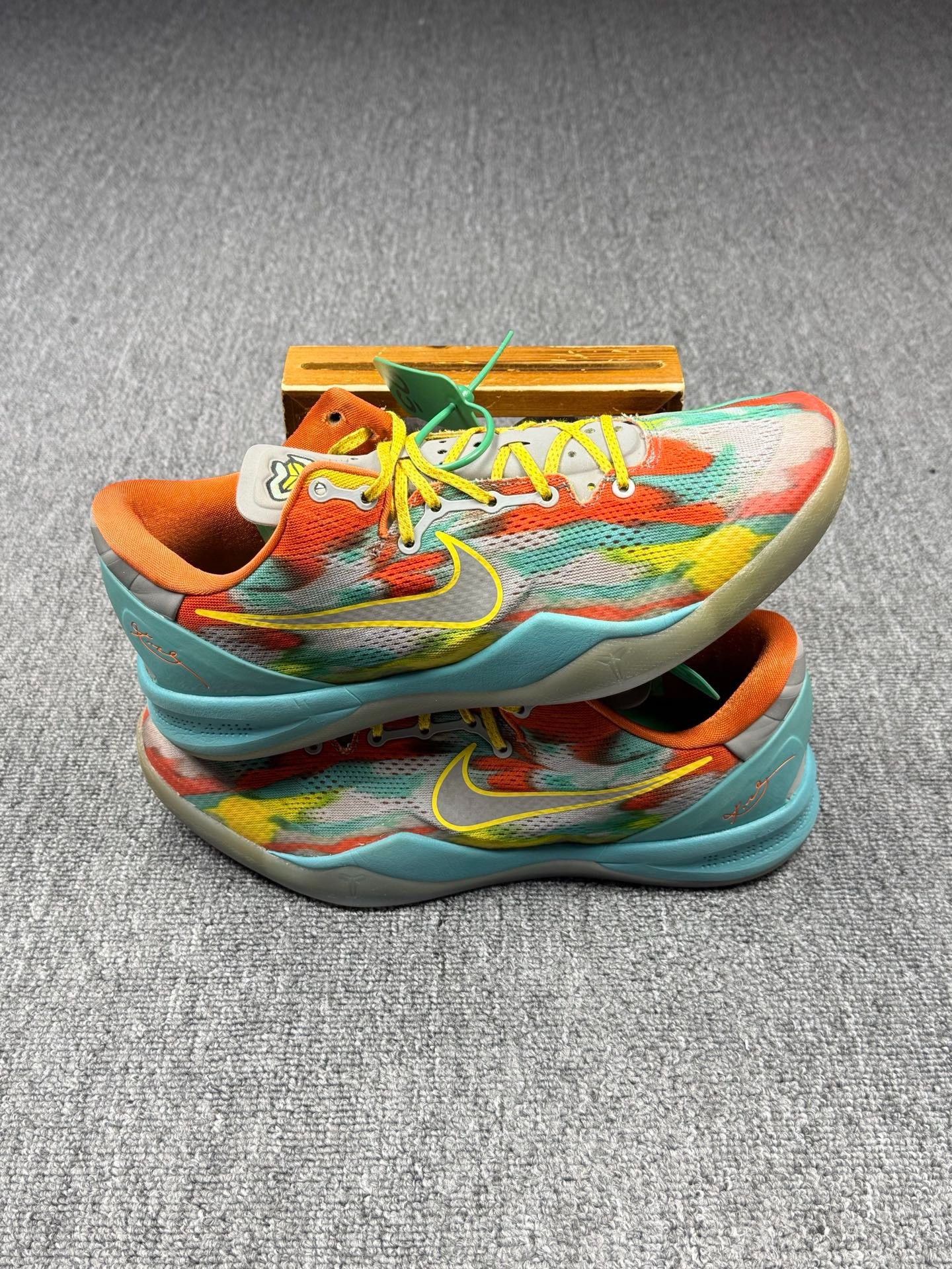 Nike Nike KOBE8 Blue Lowtop Sneakers 12 Men Size US 12 / EU 45 - 3 Thumbnail