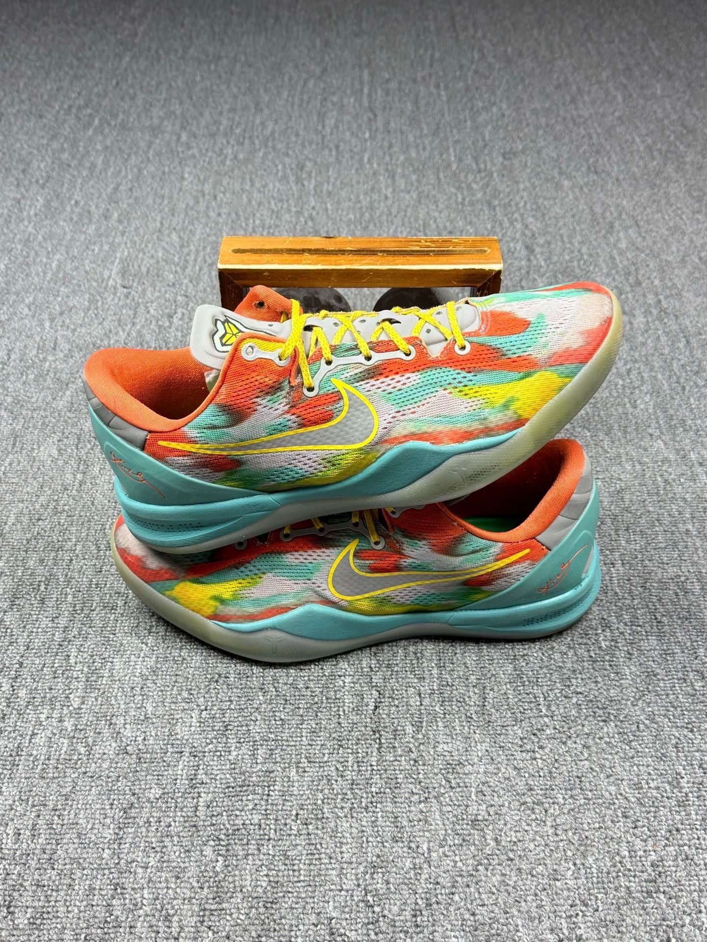 Nike Nike KOBE8 Blue Lowtop Sneakers 12 Men Size US 12 / EU 45 - 2 Thumbnail
