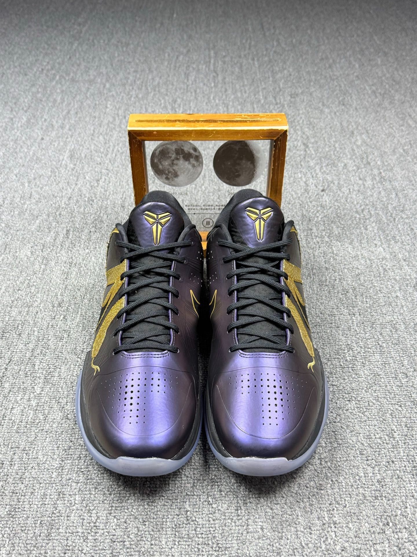 Nike Nike KOBE5 Purple Lowtop Sneakers 13 Men Size US 13 / EU 46 - 4 Thumbnail