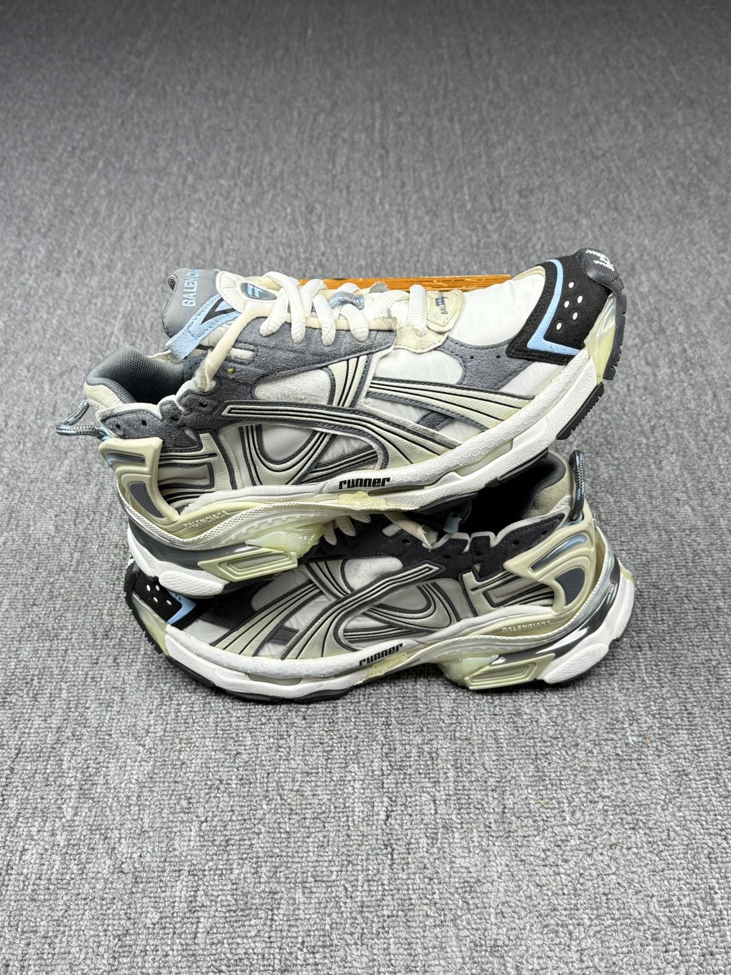 Balenciaga Balenciaga Running Blue Lowtop Sneakers 8 Men Size US 8 / EU 41 - 2 Thumbnail