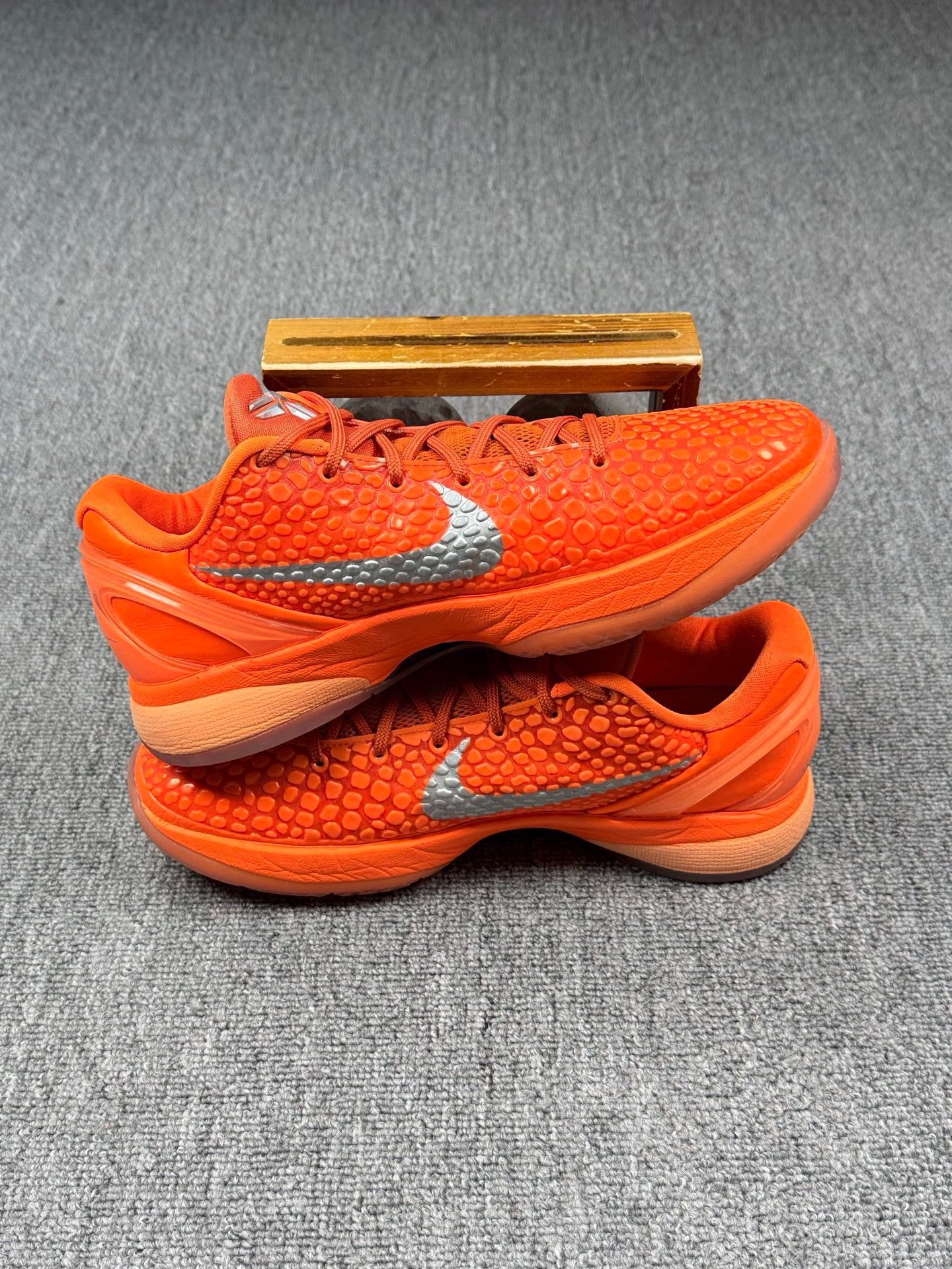 Nike Nike KOBE6 Orange Lowtop Sneakers 9 Men Size US 9 / EU 42 - 3 Thumbnail