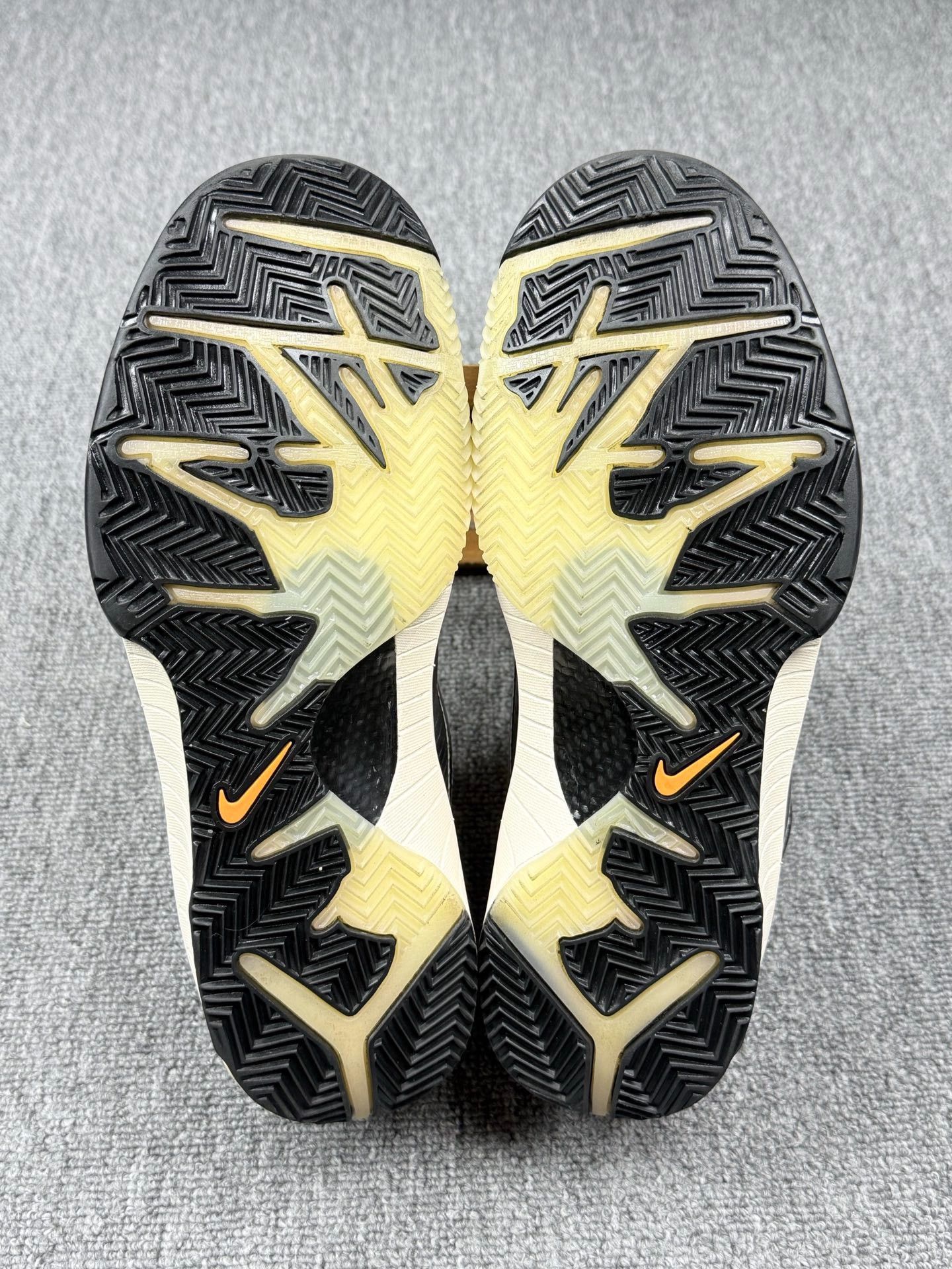 Nike Nike KOBE4 Black Lowtop Sneakers 9 Men Size US 9 / EU 42 - 6 Thumbnail