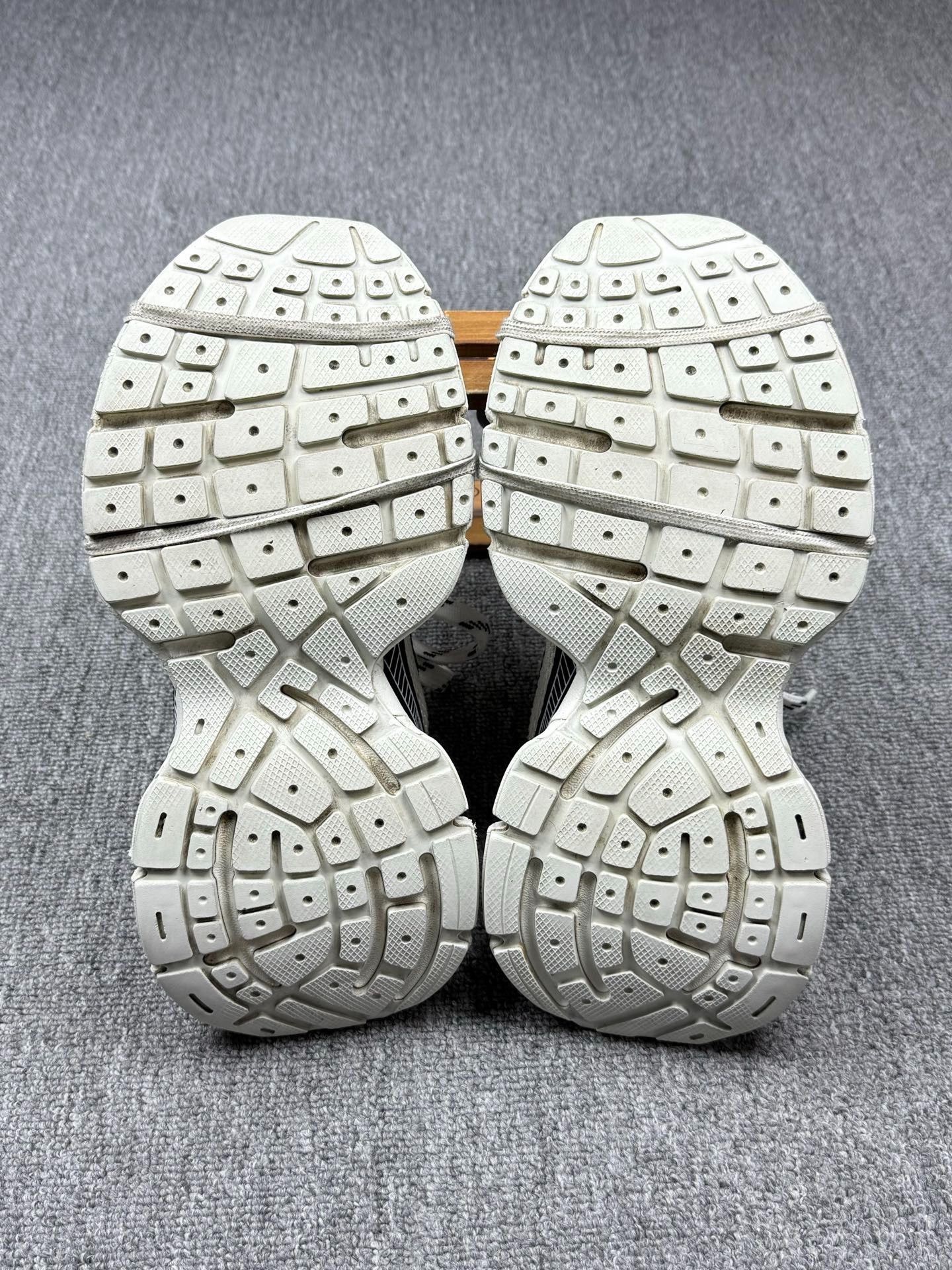 Balenciaga Balenciaga Multi Lowtop Sneakers 8 Men Size US 8 / EU 41 - 6 Thumbnail