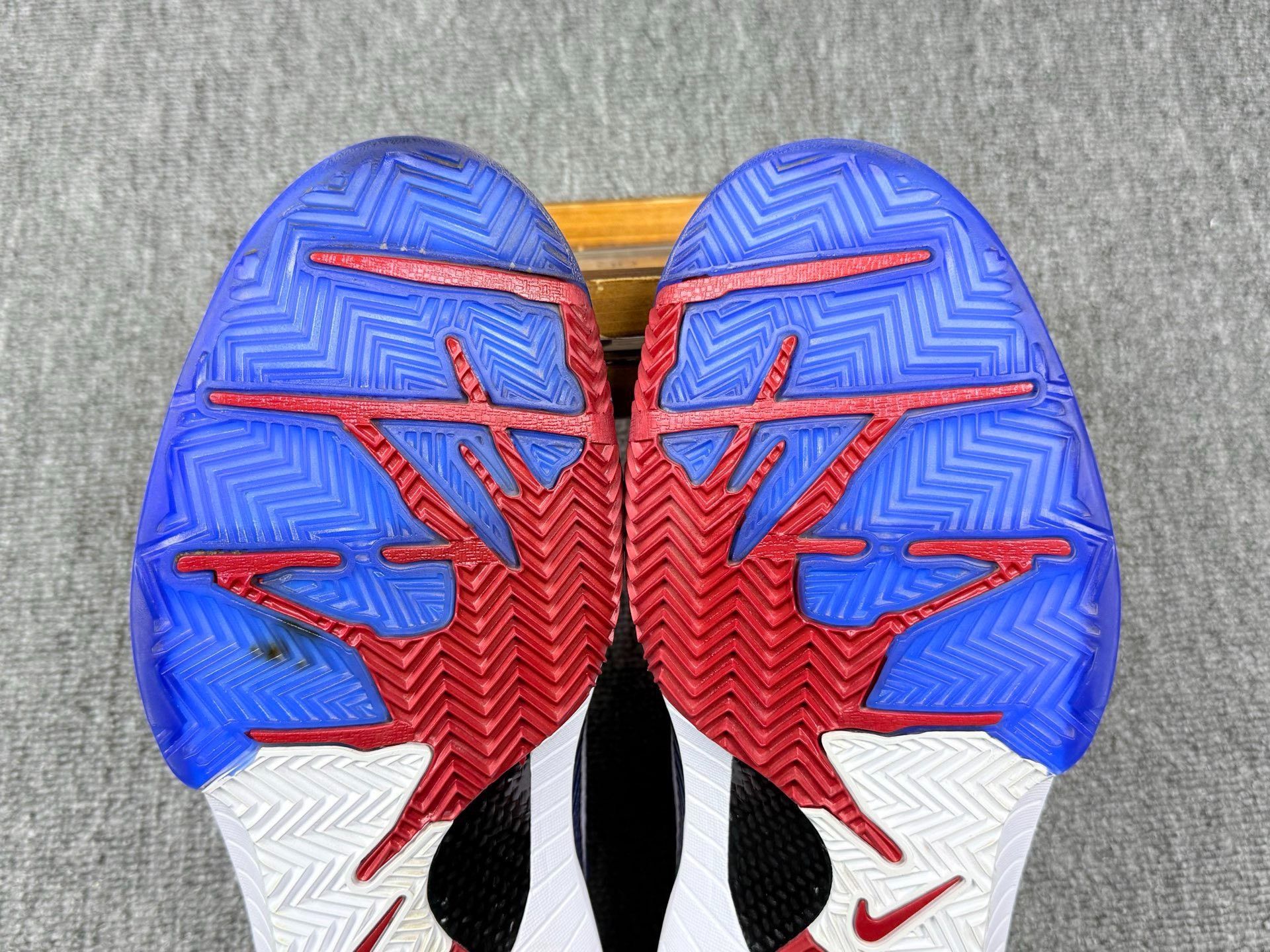 Nike Nike KOBE4 Blue Lowtop Sneakers 11 Men Size US 11 / EU 44 - 7 Thumbnail