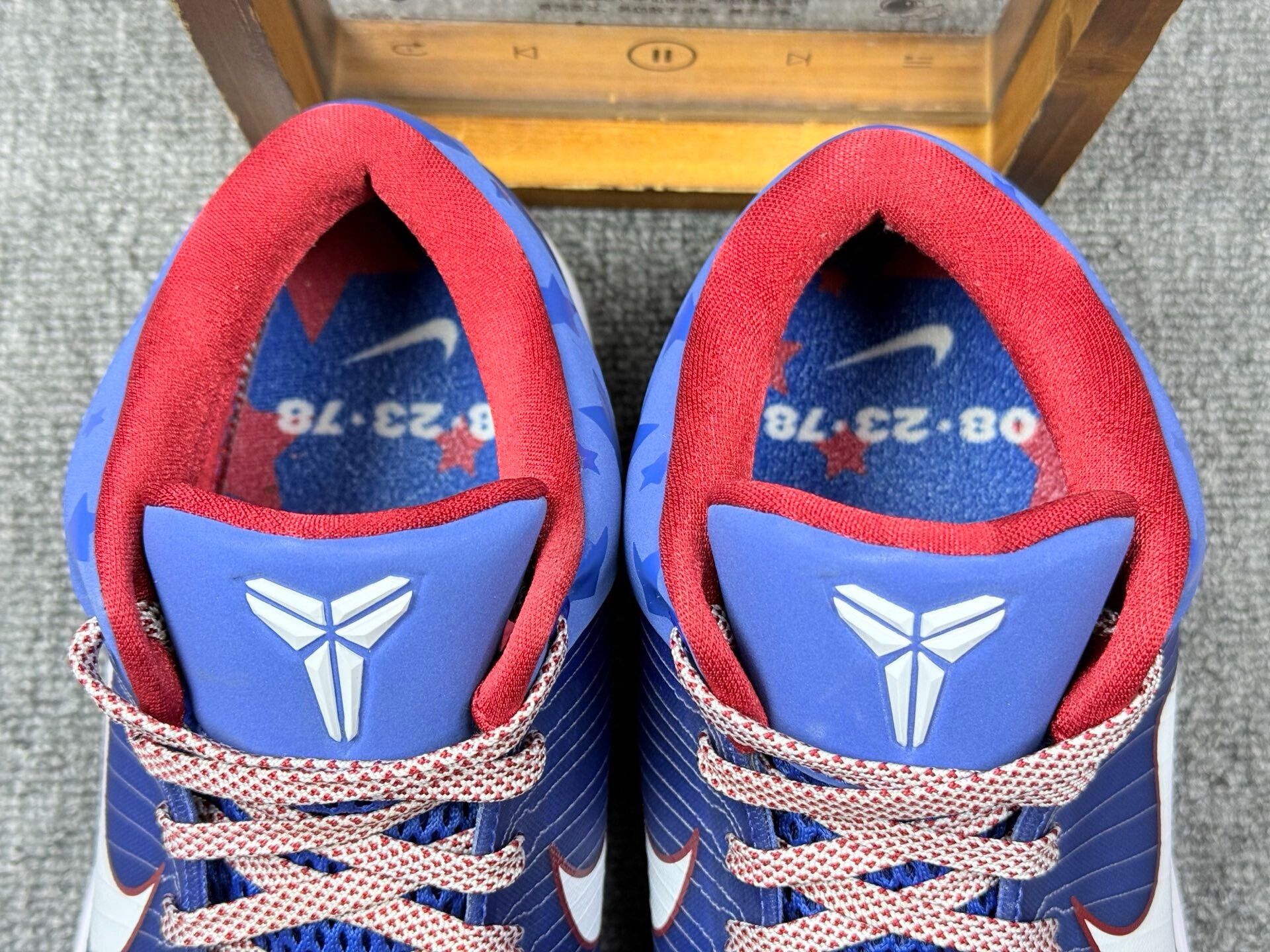 Nike Nike KOBE4 Blue Lowtop Sneakers 11 Men Size US 11 / EU 44 - 9 Thumbnail