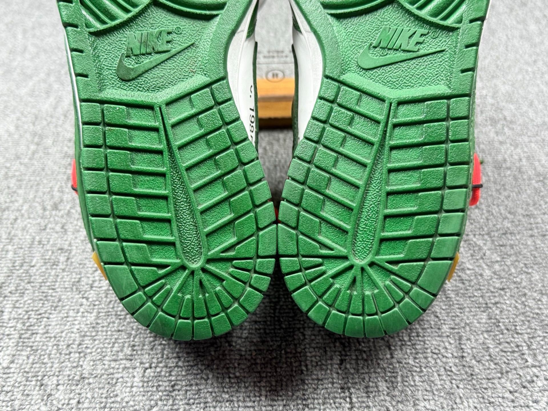 Nike Nike DUNK Green Lowtop Sneakers 8 Men Size US 8 / EU 41 - 8 Thumbnail