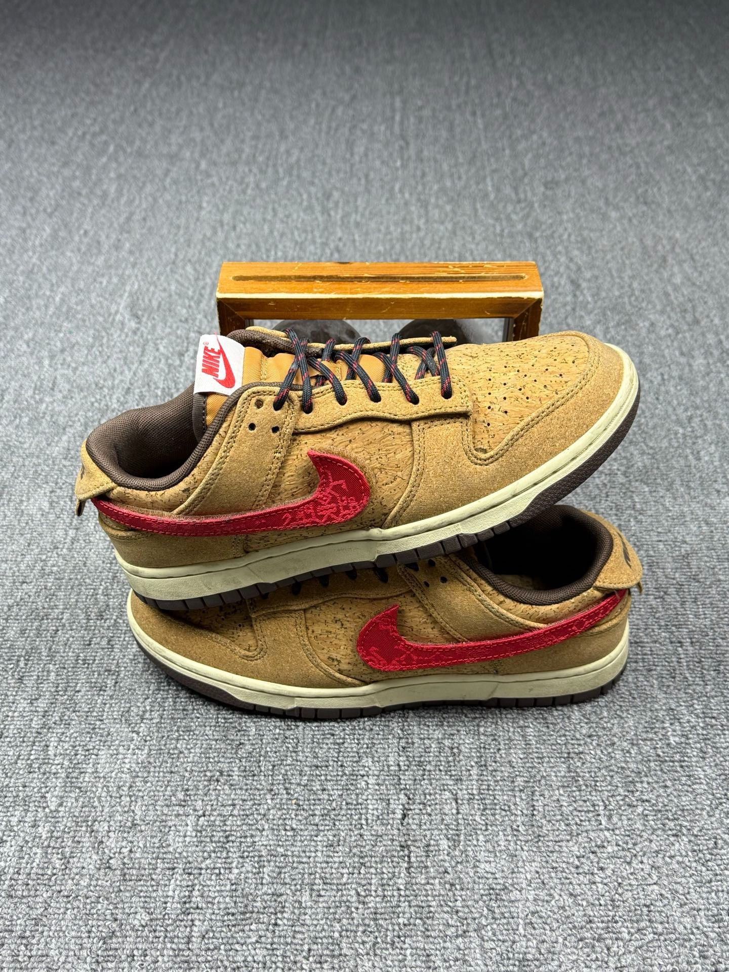 Nike Nike DUNK Lowtop Sneakers 8 Men Size US 8 / EU 41 - 2 Thumbnail