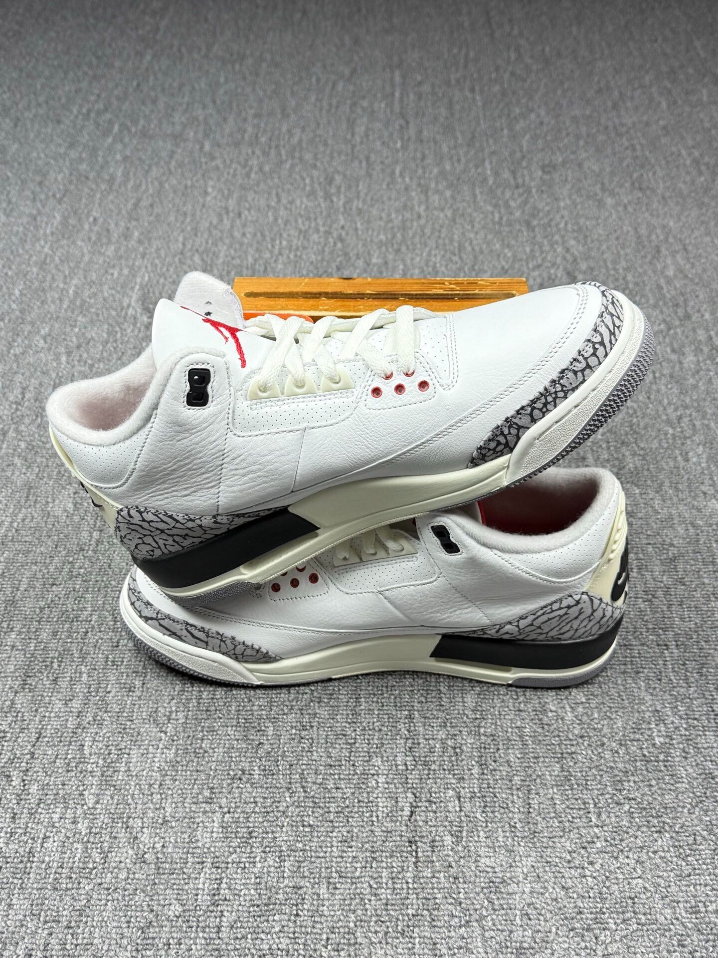 Nike Nike AJ3 White Lowtop Sneakers 11 Men Size US 11 / EU 44 - 3 Thumbnail