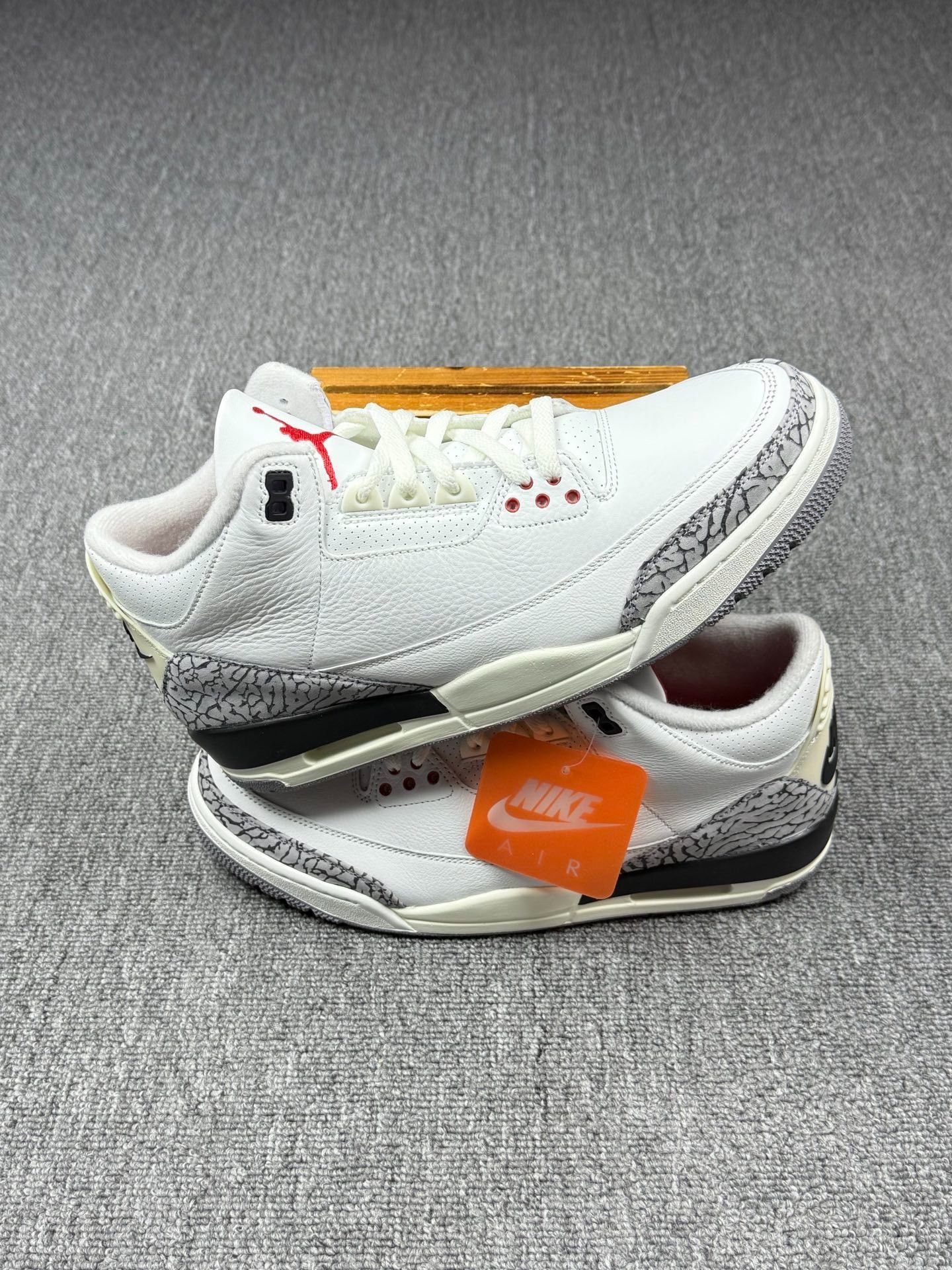 Nike Nike AJ3 White Lowtop Sneakers 11 Men Size US 11 / EU 44 - 2 Thumbnail
