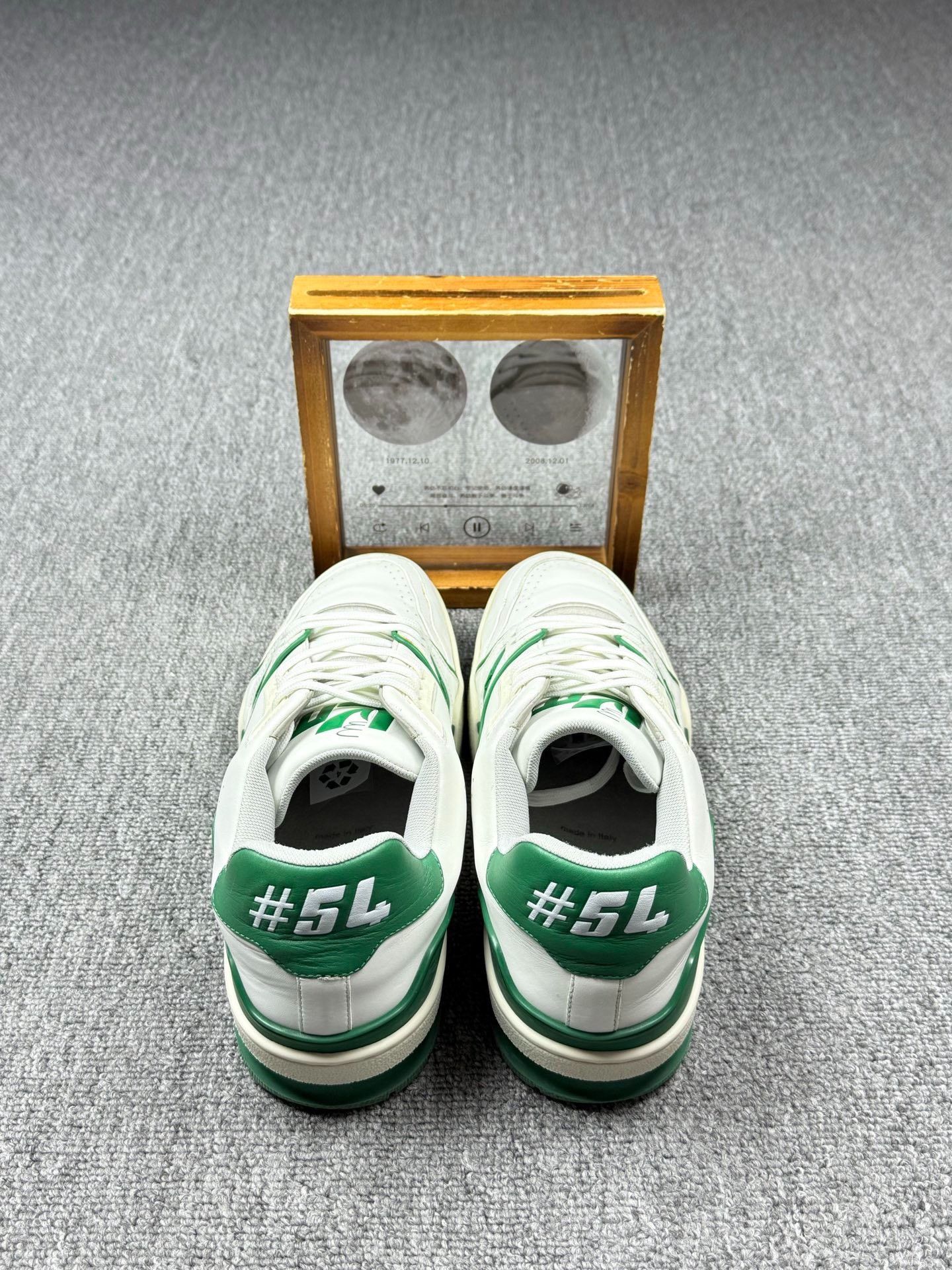 Louis Vuitton Louis Vuitton Training Green Lowtop Sneakers 9 Men Size US 9 / EU 42 - 5 Thumbnail