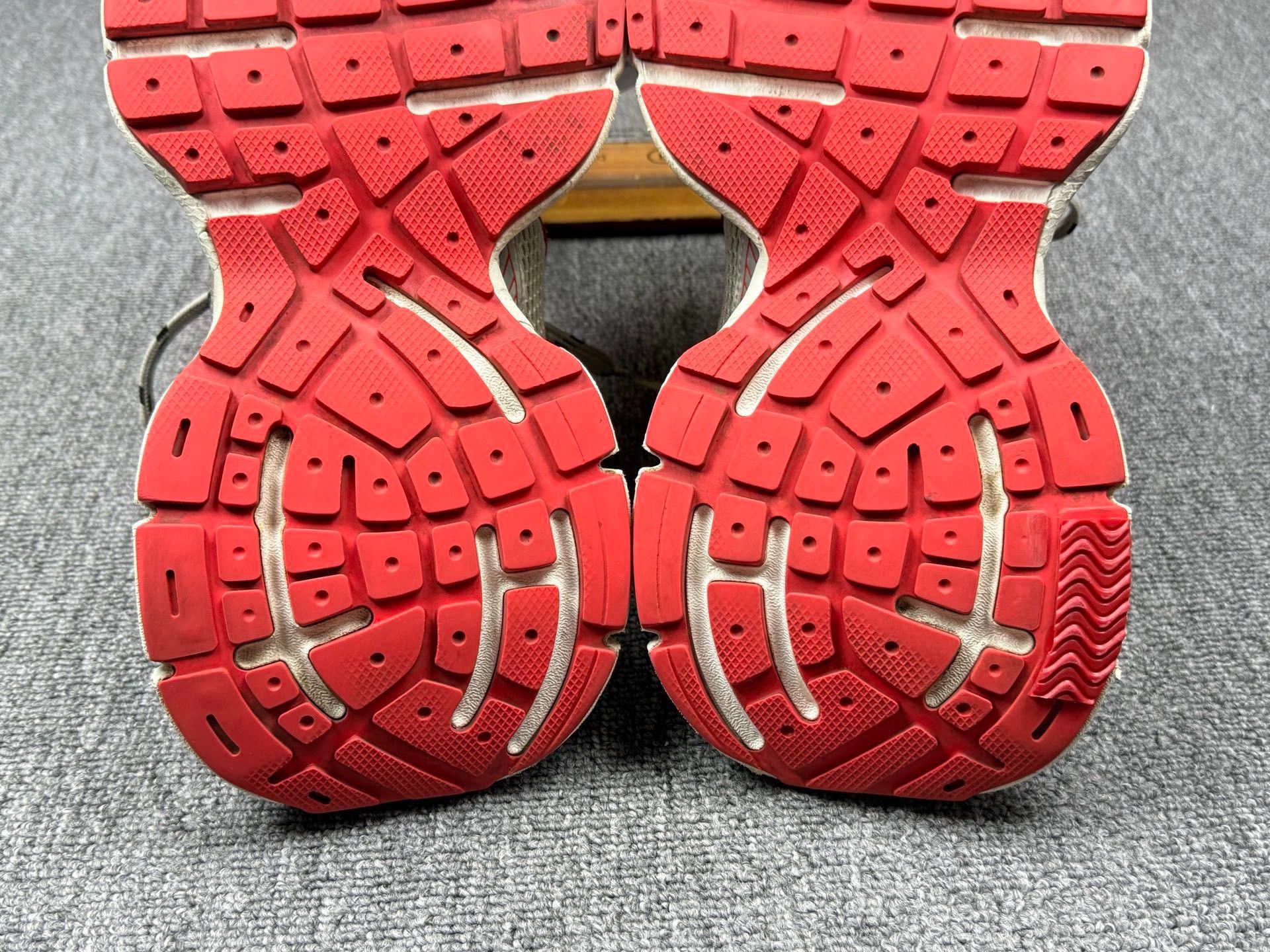 Balenciaga Balenciaga Red Lowtop Sneakers 11 Men Size US 11 / EU 44 - 8 Thumbnail