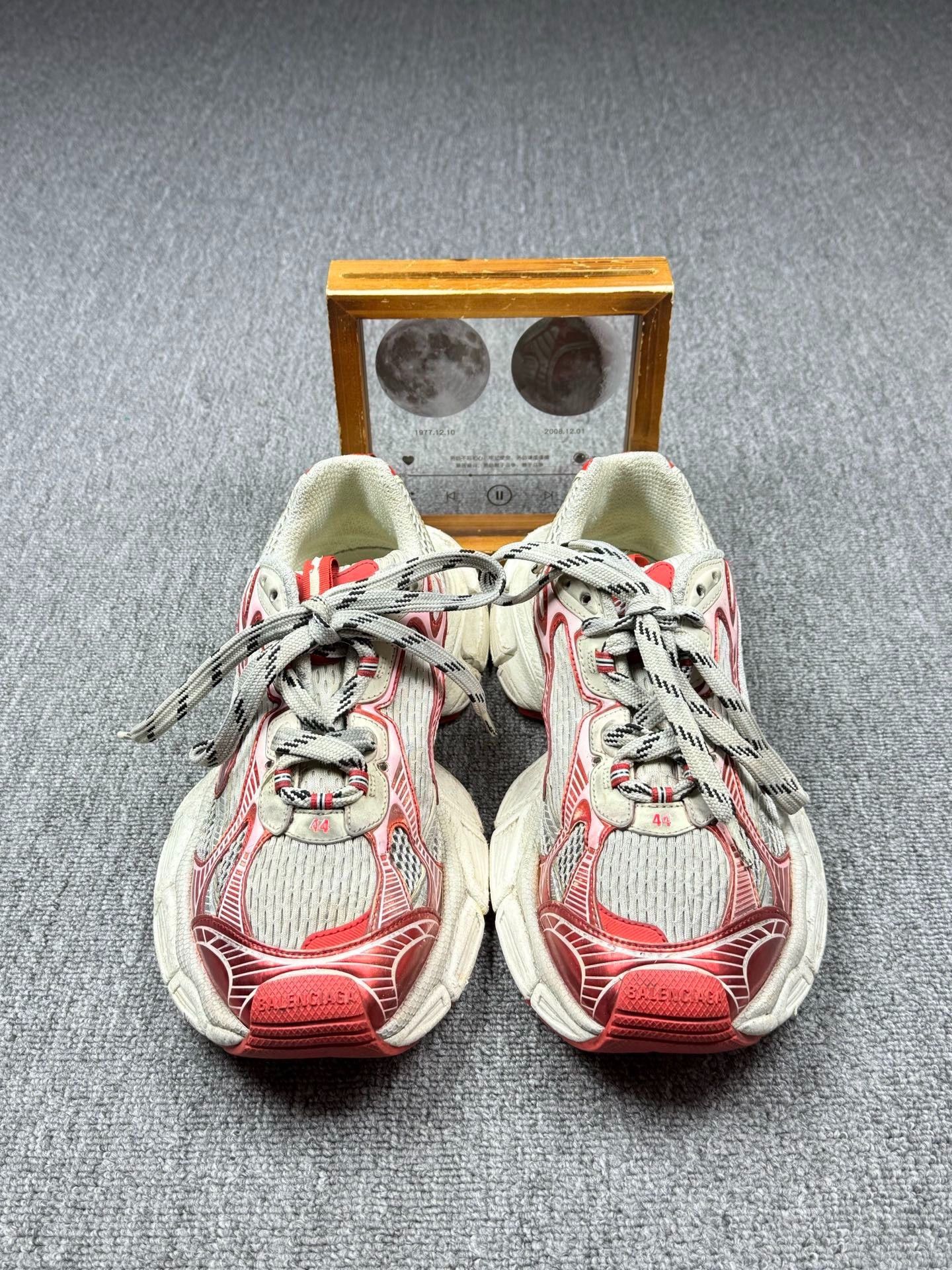 Balenciaga Balenciaga Red Lowtop Sneakers 11 Men Size US 11 / EU 44 - 4 Thumbnail