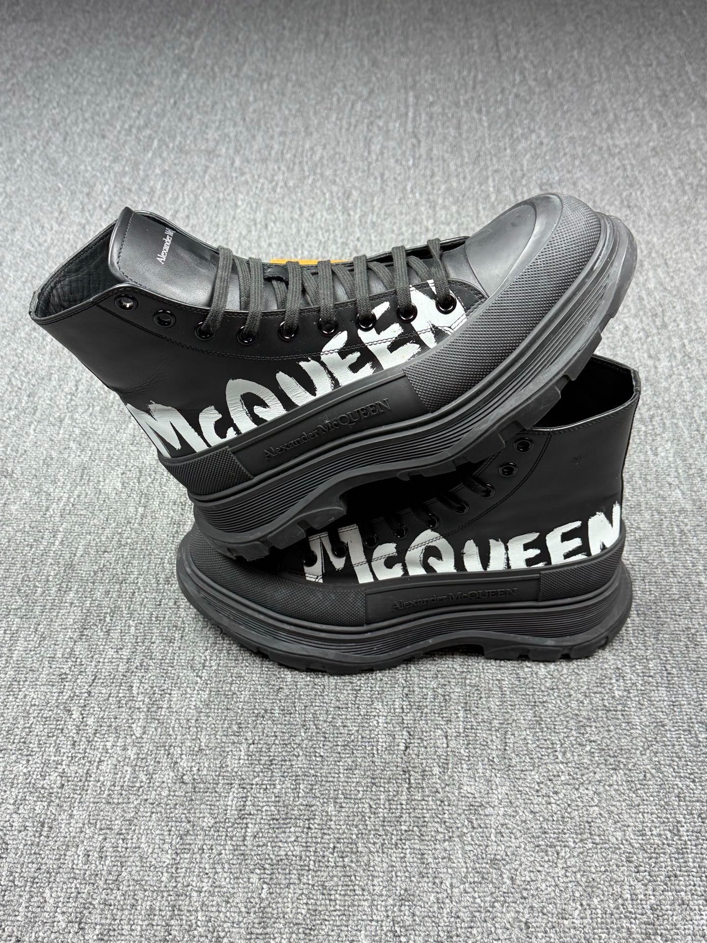 Alexander McQueen Alexander McQueen White Boots 10 Men Size US 10 / EU 43 - 2 Thumbnail