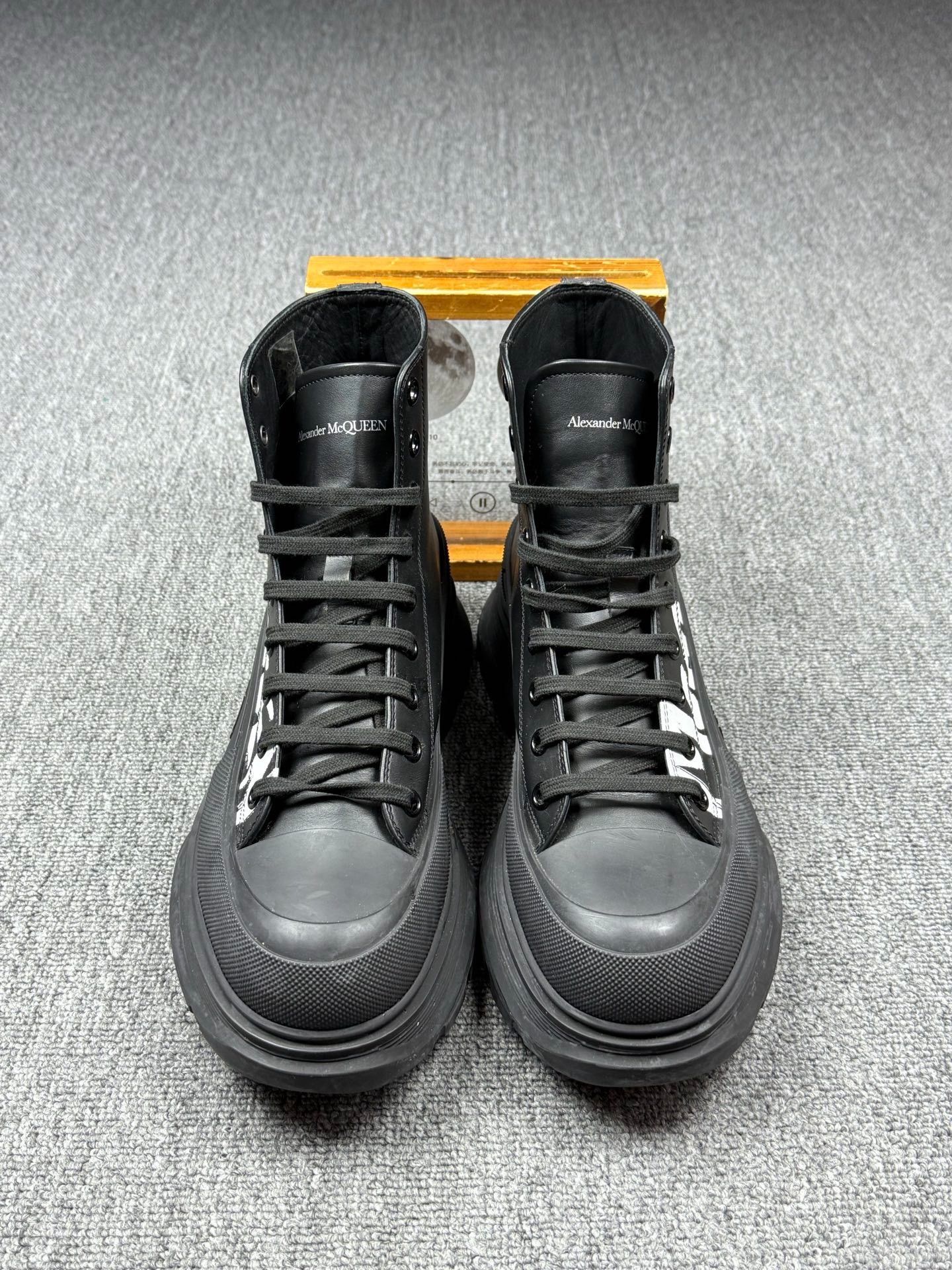 Alexander McQueen Alexander McQueen White Boots 10 Men Size US 10 / EU 43 - 4 Thumbnail