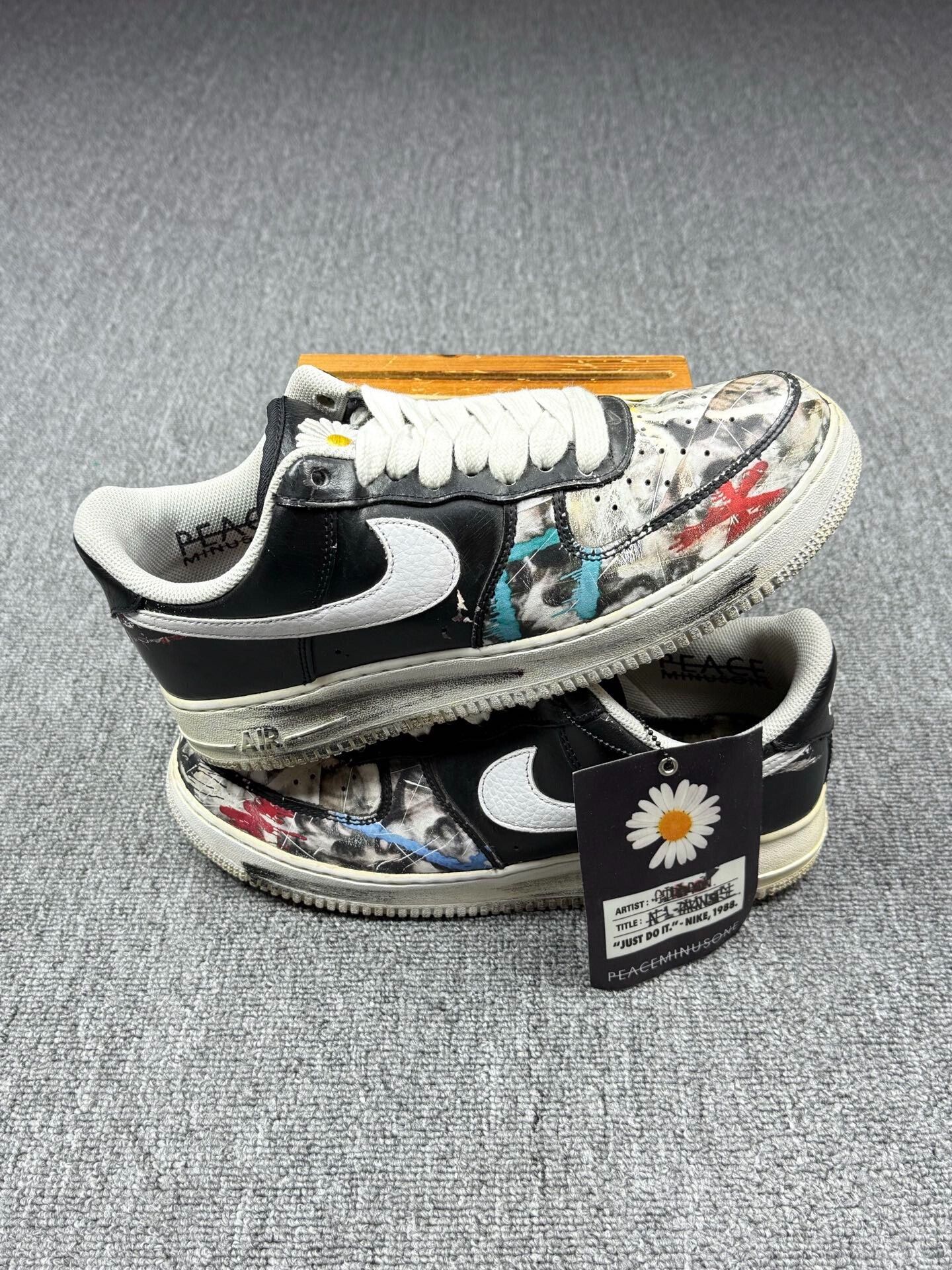 Nike AF1 Black Lowtop Sneakers 11 Men Size US 11 / EU 44 - 2 Thumbnail