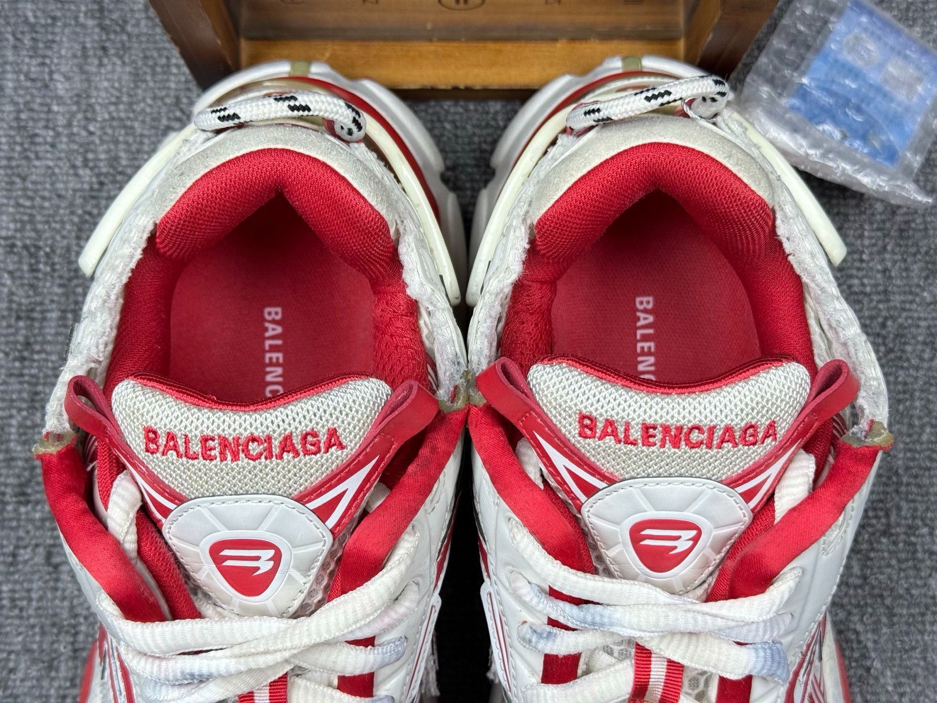 Balenciaga Balenciaga Running Red Lowtop Sneakers 8 Men Size US 8 / EU 41 - 9 Thumbnail