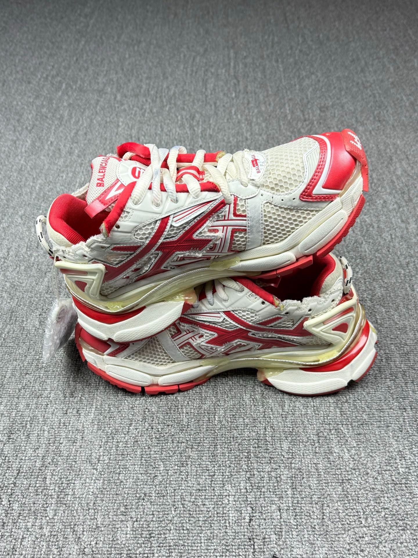 Balenciaga Balenciaga Running Red Lowtop Sneakers 8 Men Size US 8 / EU 41 - 3 Thumbnail