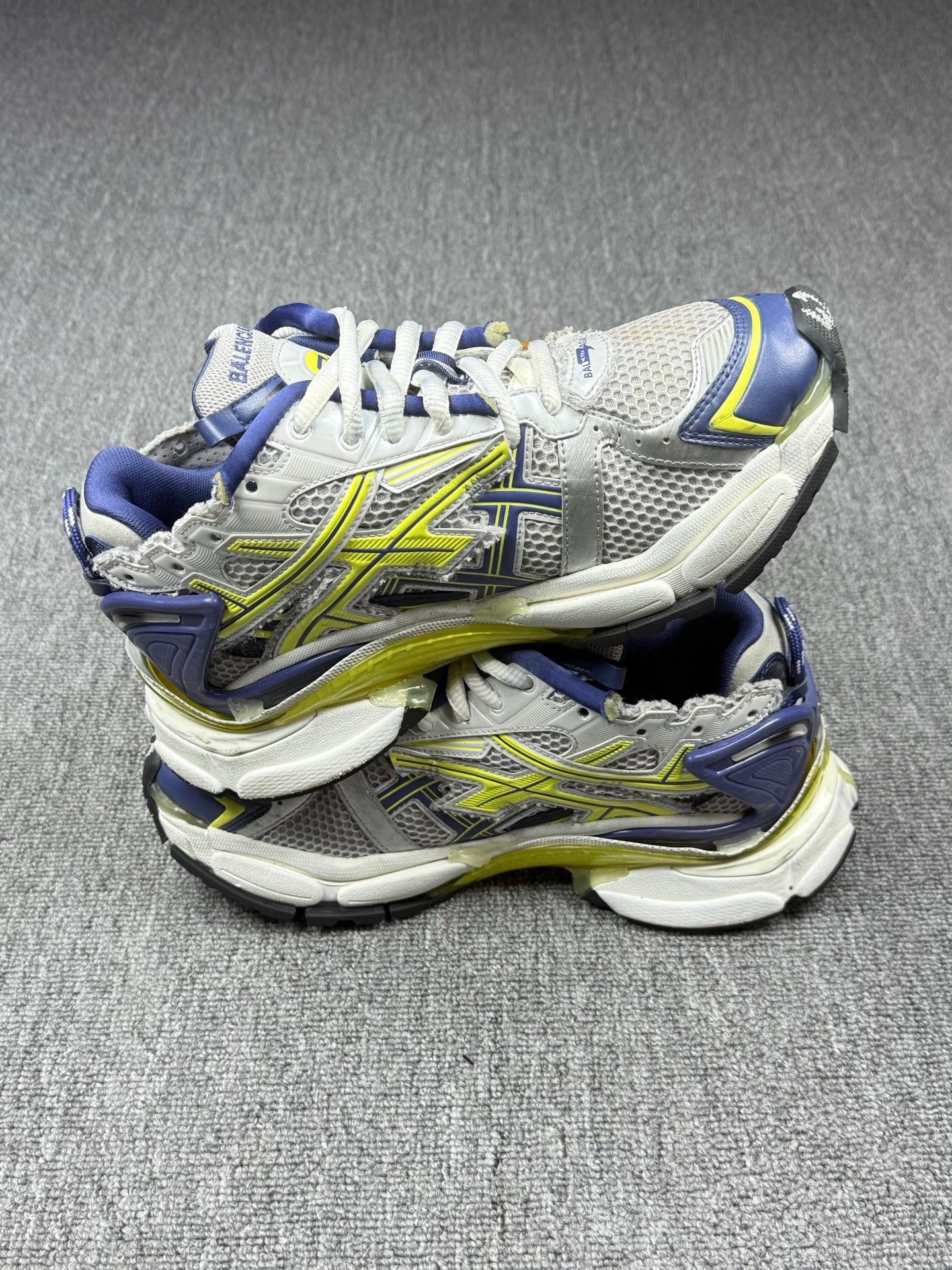 Balenciaga Balenciaga Running Blue Lowtop Sneakers 9 Men Size US 9 / EU 42 - 3 Thumbnail