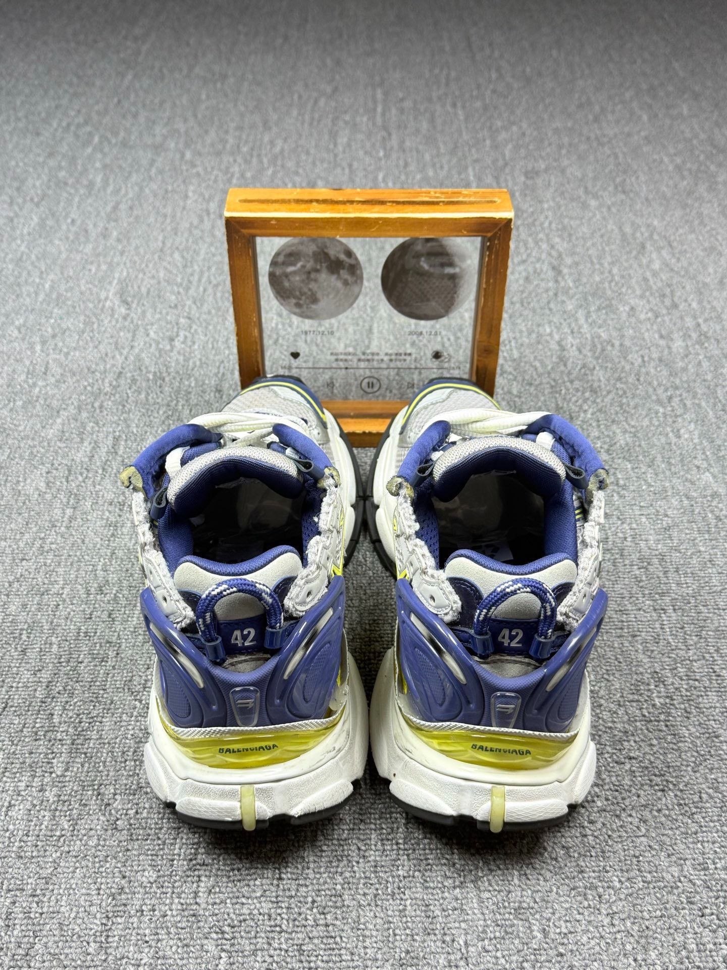 Balenciaga Balenciaga Running Blue Lowtop Sneakers 9 Men Size US 9 / EU 42 - 5 Thumbnail
