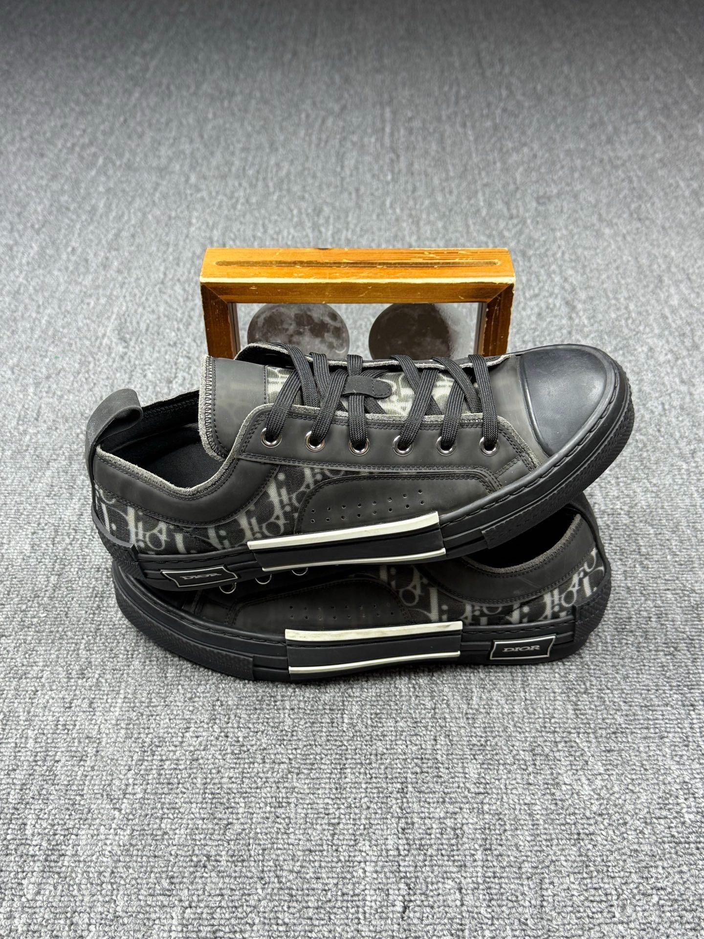 Dior Dior Black Lowtop Sneakers 8 Men Size US 8 / EU 41 - 2 Thumbnail