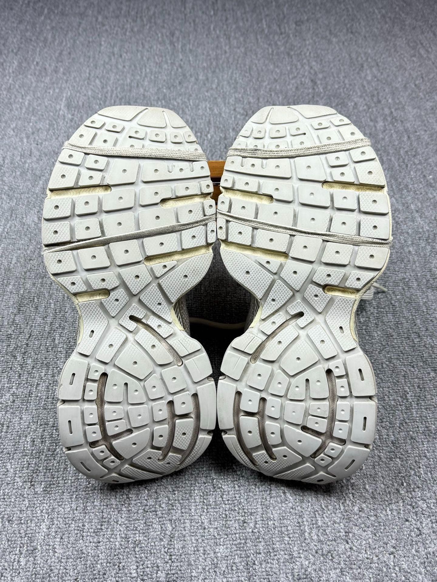 Balenciaga Balenciaga Multi Lowtop Sneakers 8 Men Size US 8 / EU 41 - 6 Thumbnail