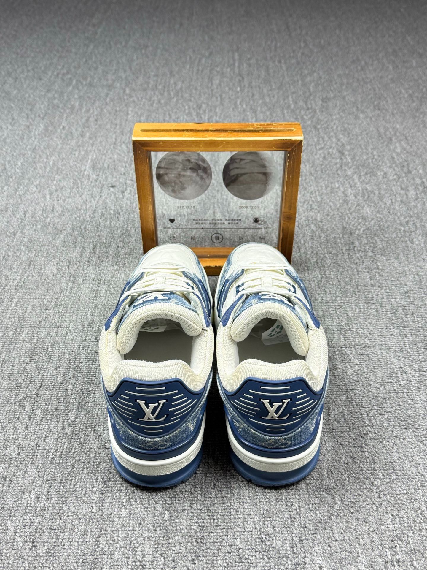 Louis Vuitton Louis Vuitton Training Blue Lowtop Sneakers 8 Men Size US 8 / EU 41 - 5 Thumbnail