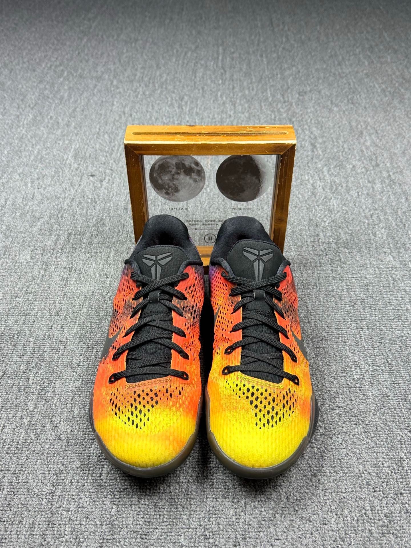 Nike Nike KOBE11 Yellow Lowtop Sneakers 9 Men Size US 9 / EU 42 - 4 Thumbnail