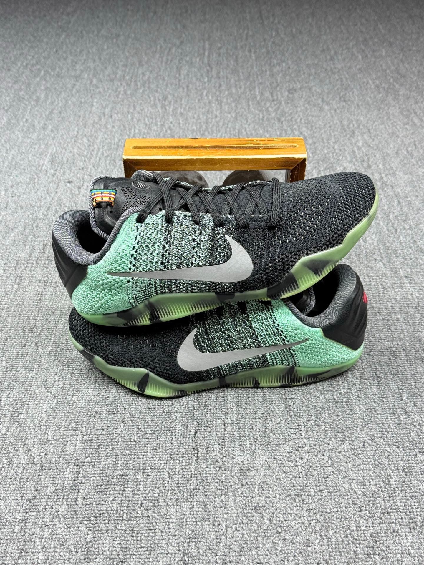 Nike Nike KOBE11 Gradient Multi Lowtop Sneakers 10 Men Size US 10 / EU 43 - 2 Thumbnail